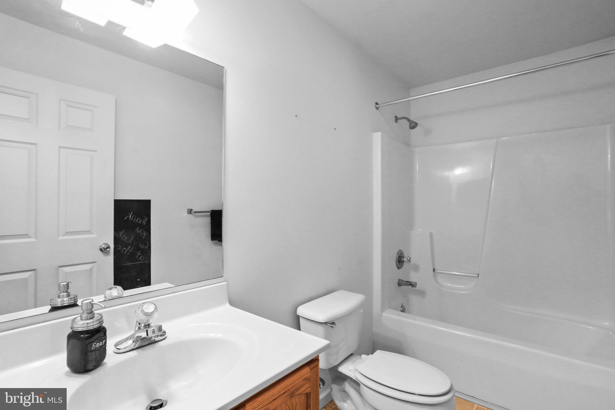 CHESTNUT GROVE - Residential