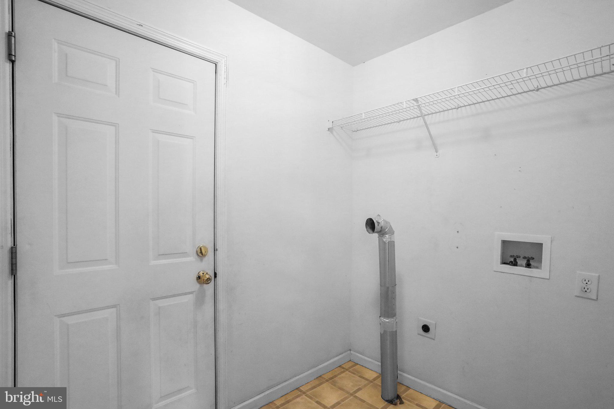 CHESTNUT GROVE - Residential