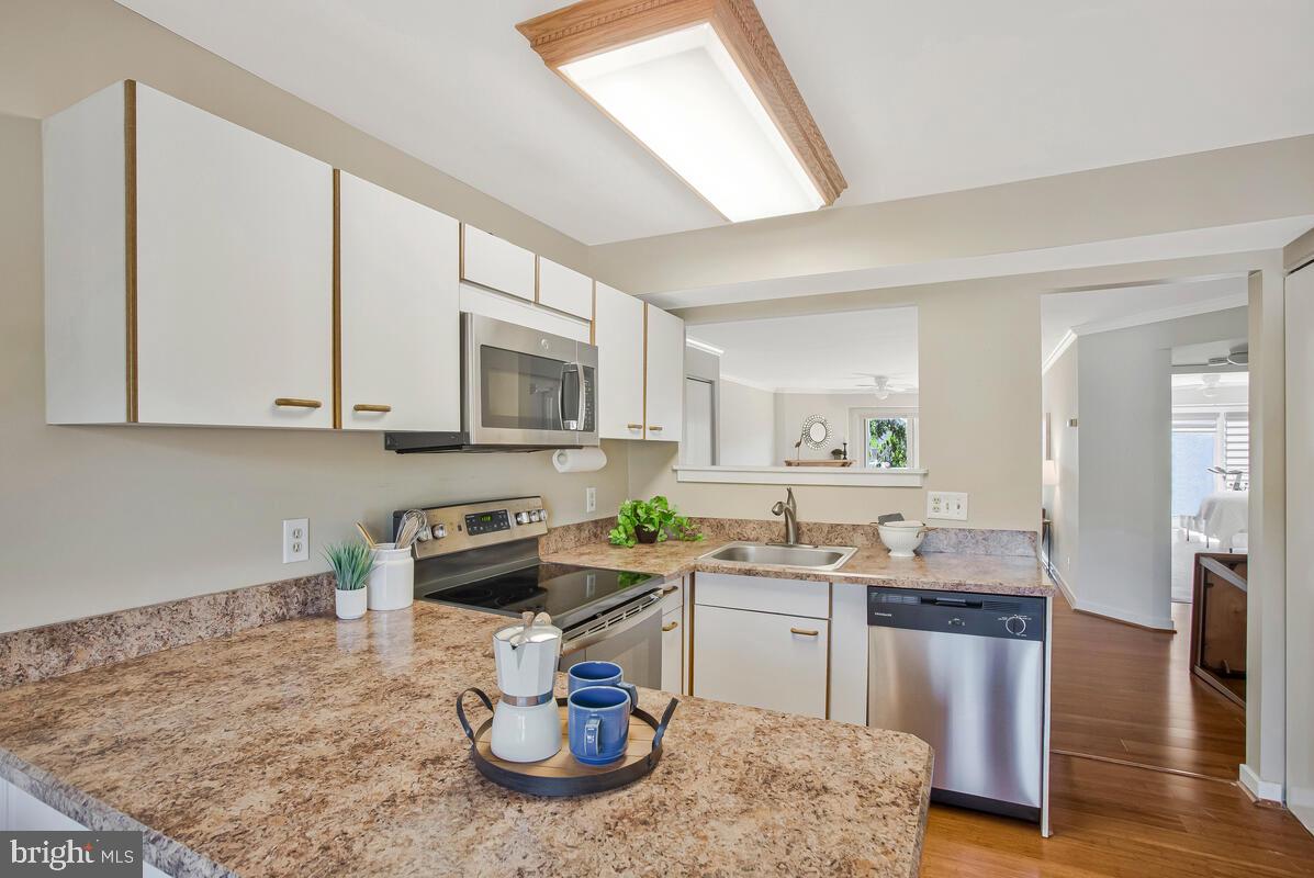 CHESAPEAKE HARBOUR - Residential