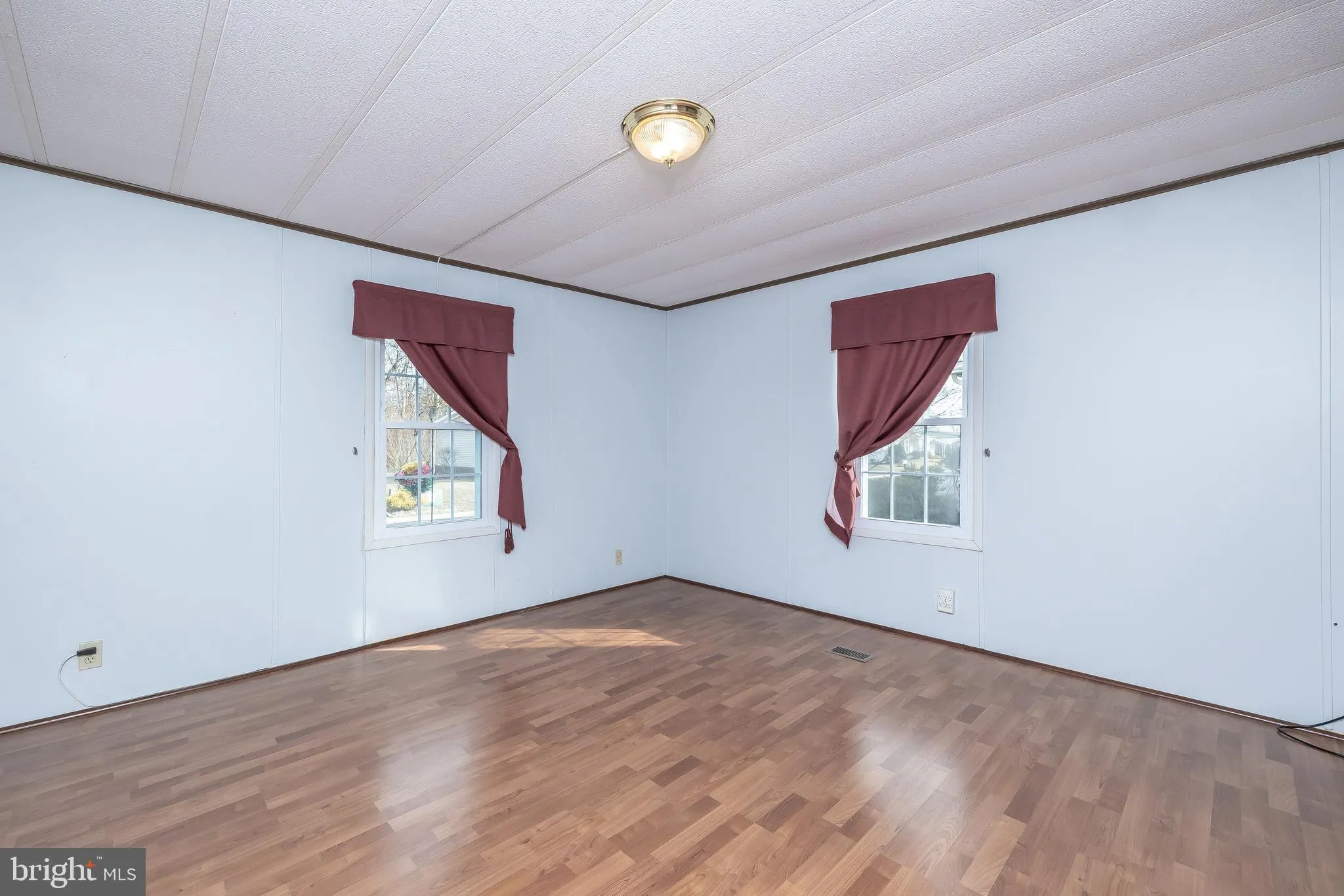 Buena, New Jersey 08310, United States, 2 Bedrooms Bedrooms, ,2 BathroomsBathrooms,Residential,Contingent,76601