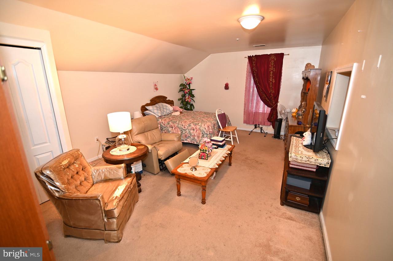 PRESIDENTIAL HEIGHTS - Residential