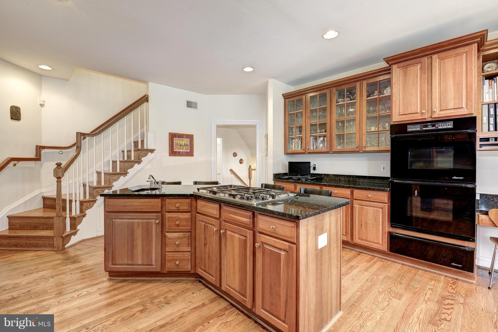 SMC MCLEAN - Residential