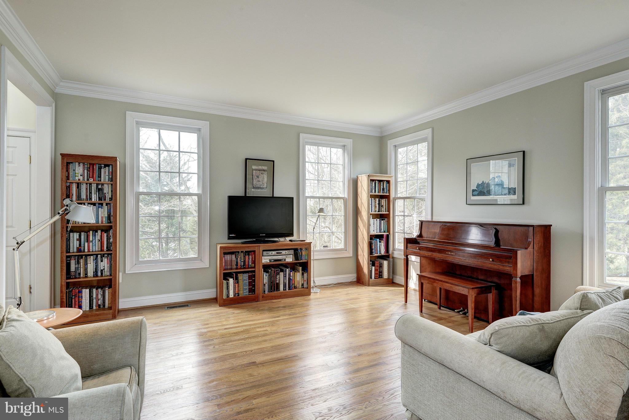 SMC MCLEAN - Residential