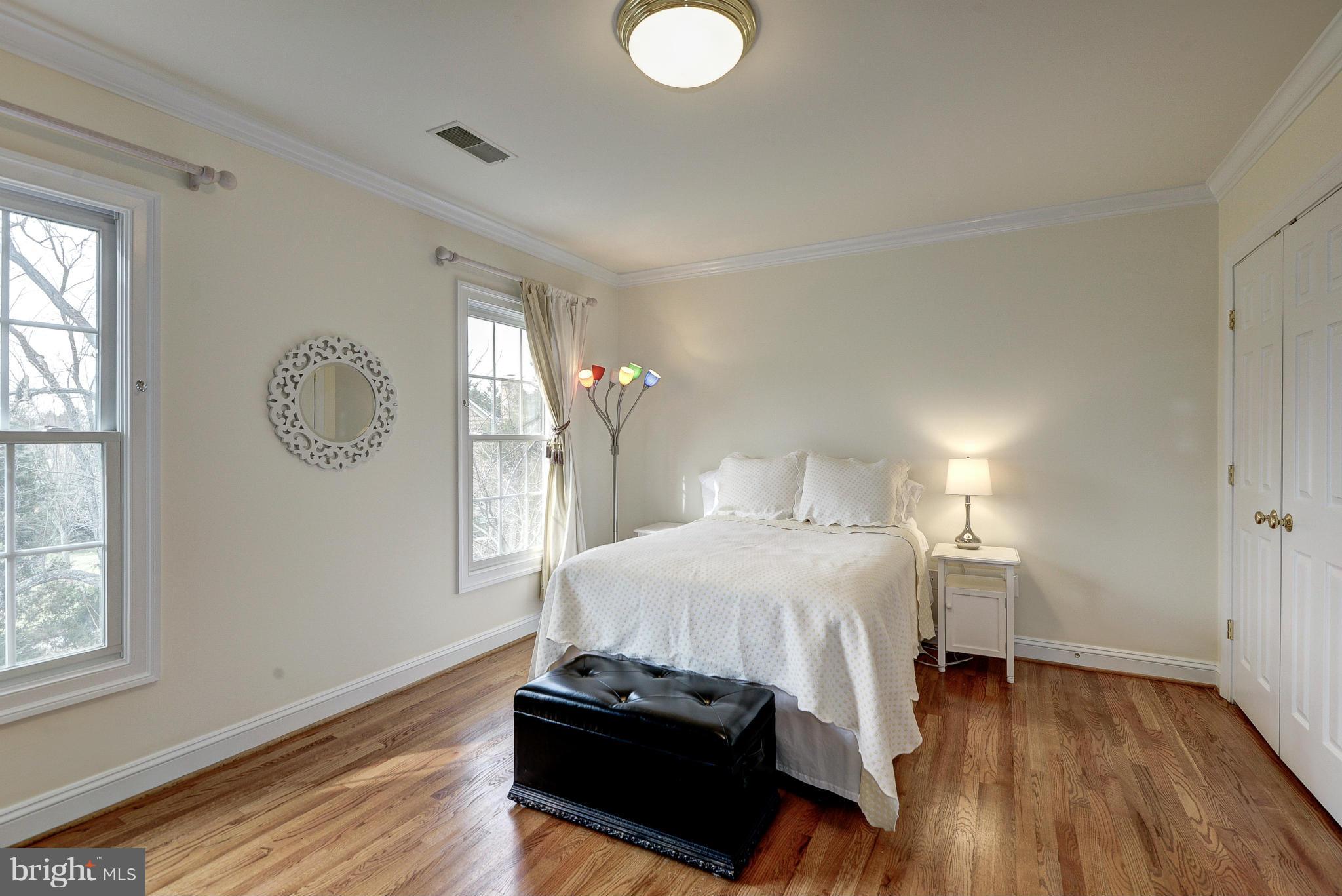 SMC MCLEAN - Residential