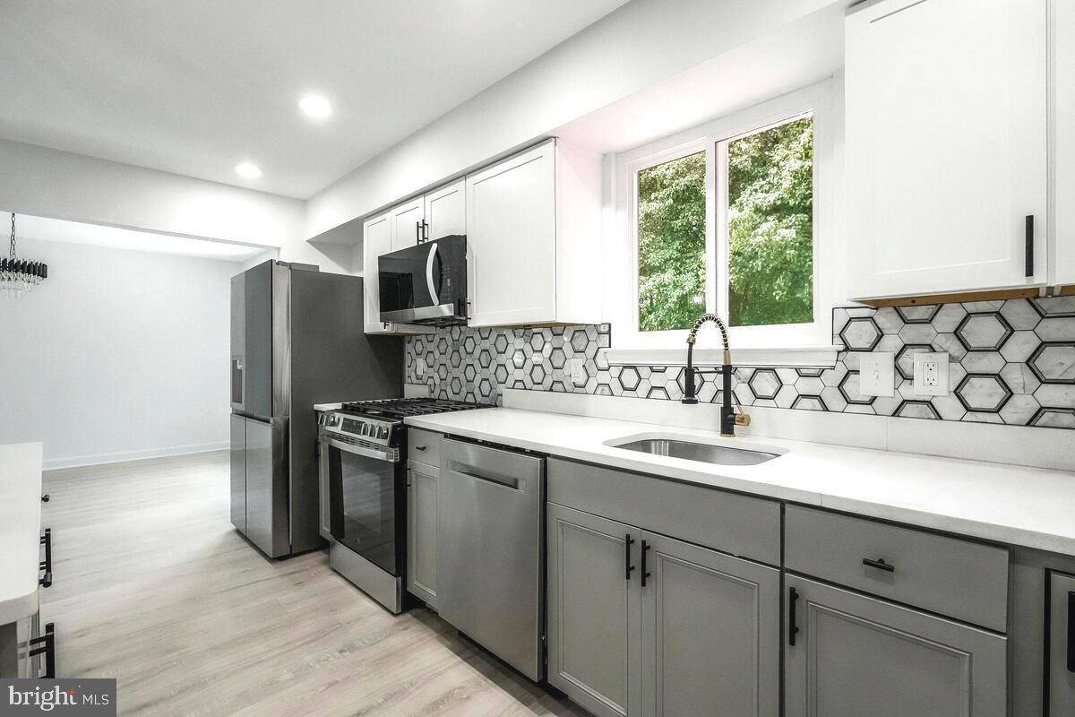 6304 JUANITA COURT