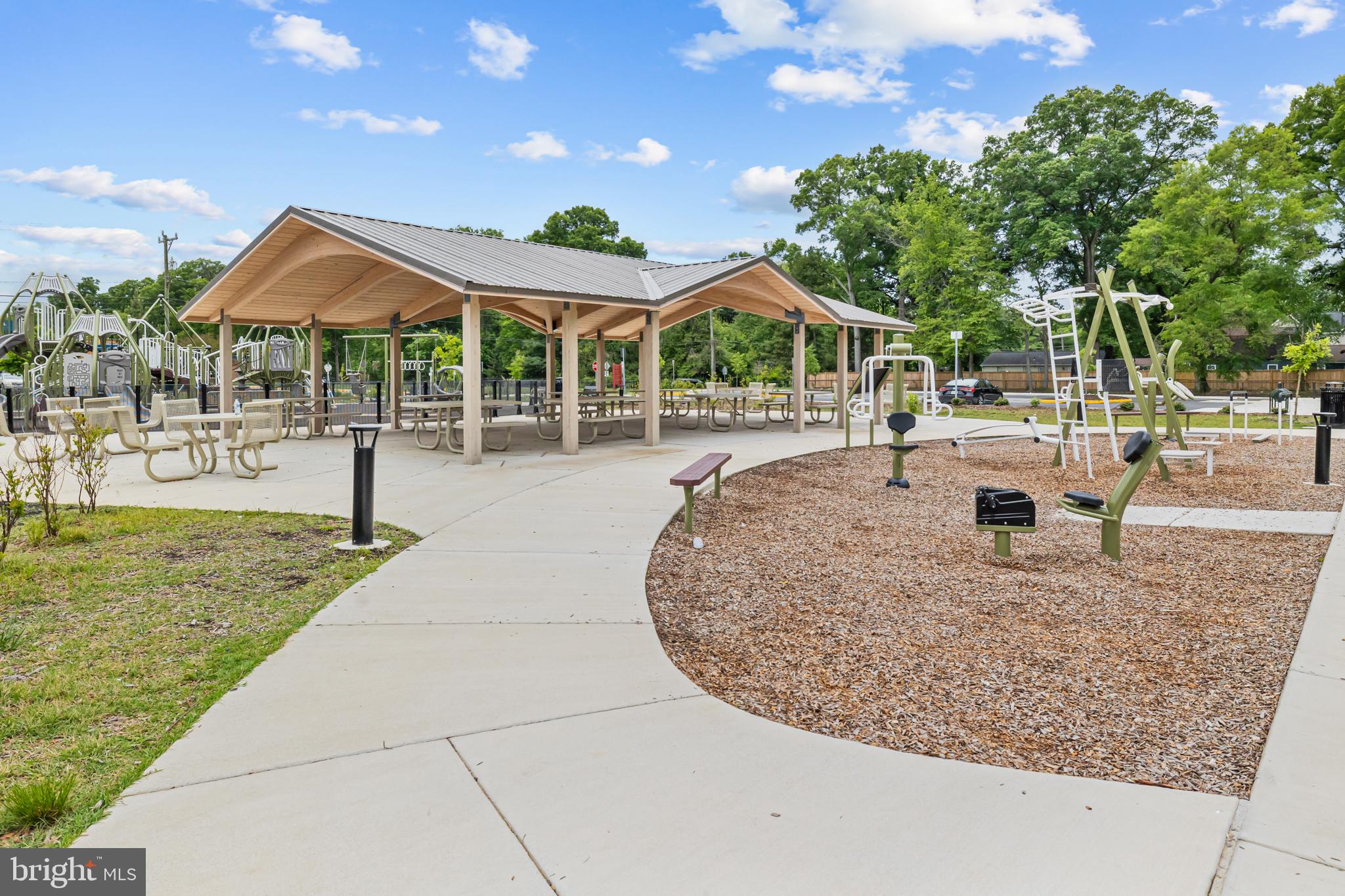 SEQUOYAH - Residential