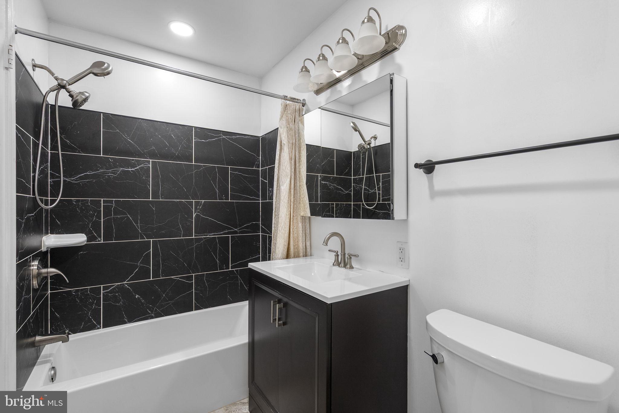 POTOMAC RIDGE - Residential