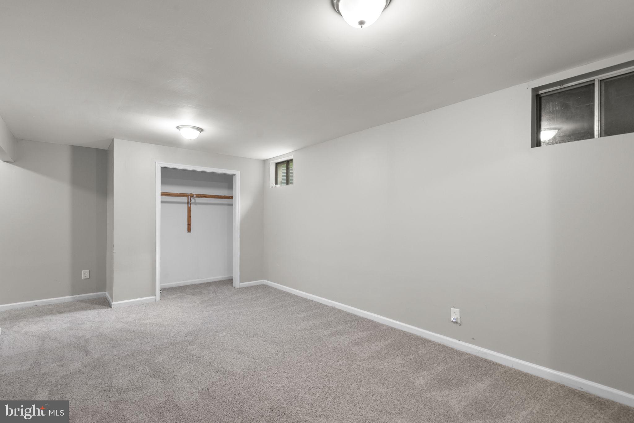 POTOMAC RIDGE - Residential