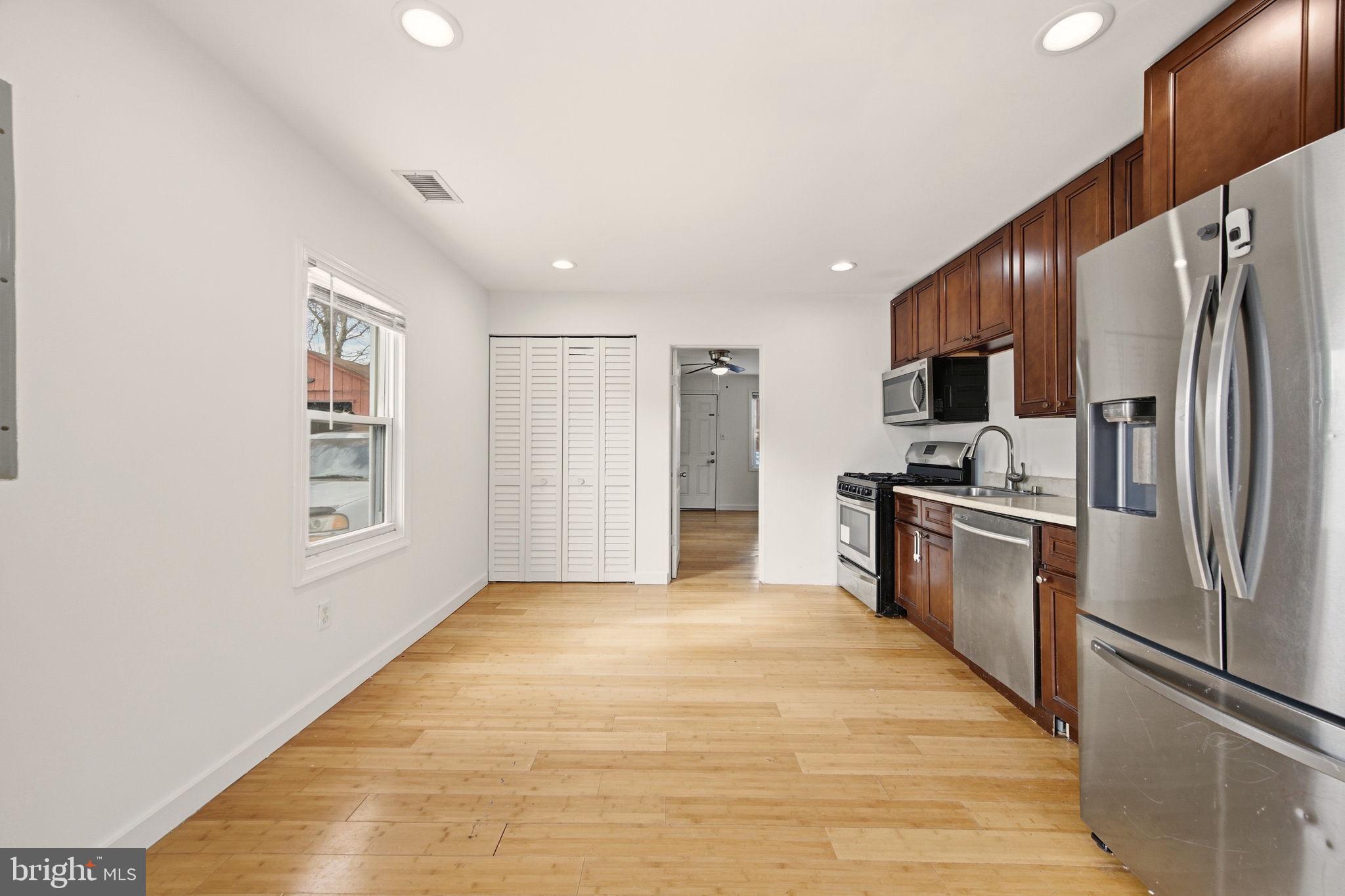 MIDDLESEX - Residential