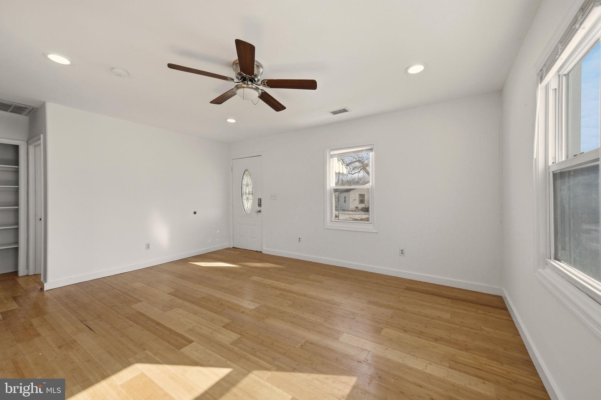 MIDDLESEX - Residential