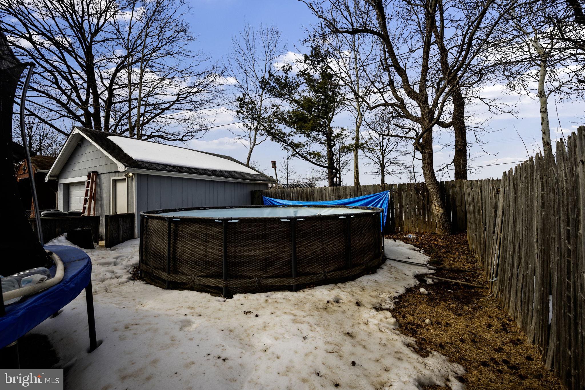 MIDDLESEX - Residential