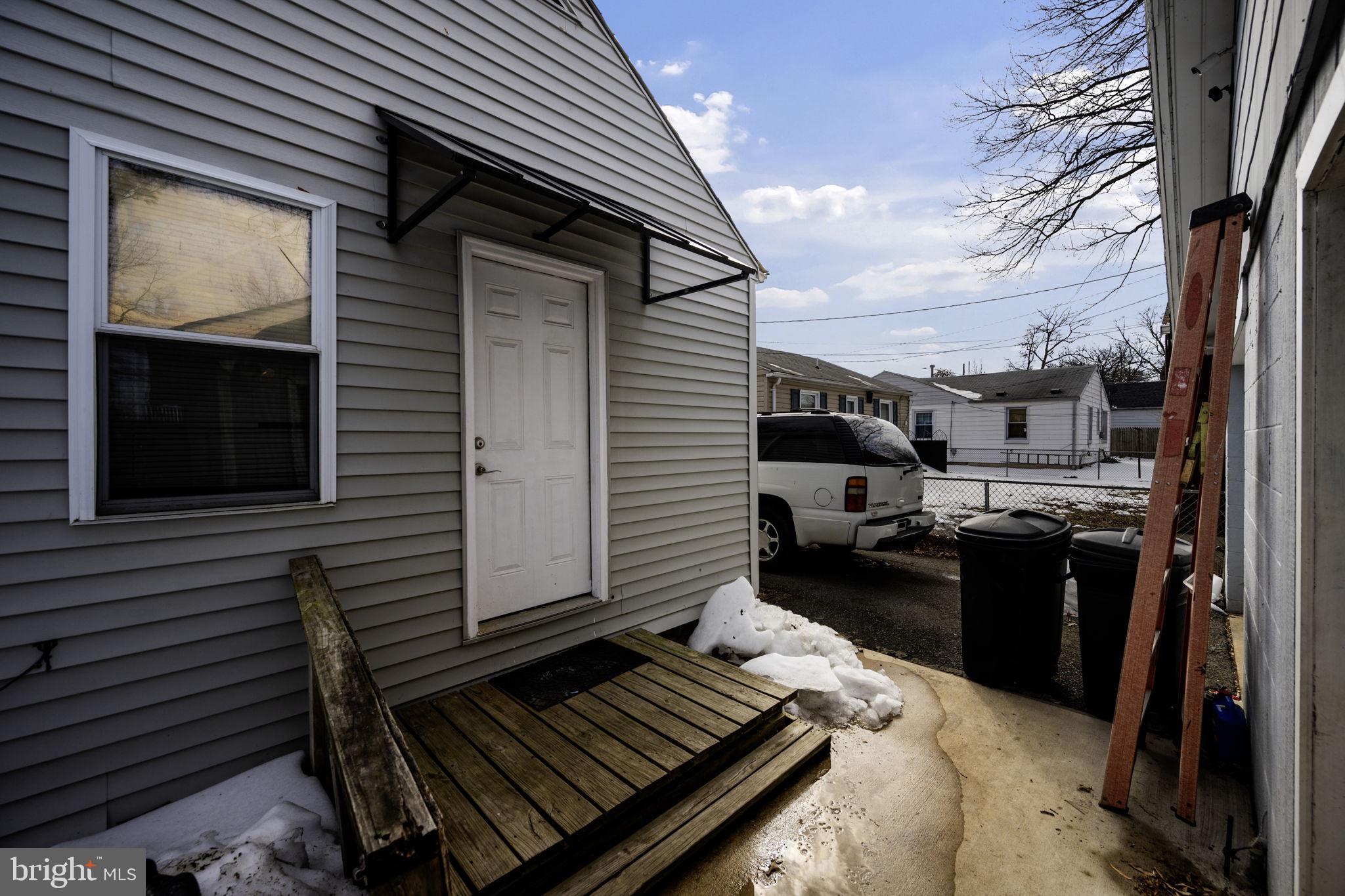 MIDDLESEX - Residential