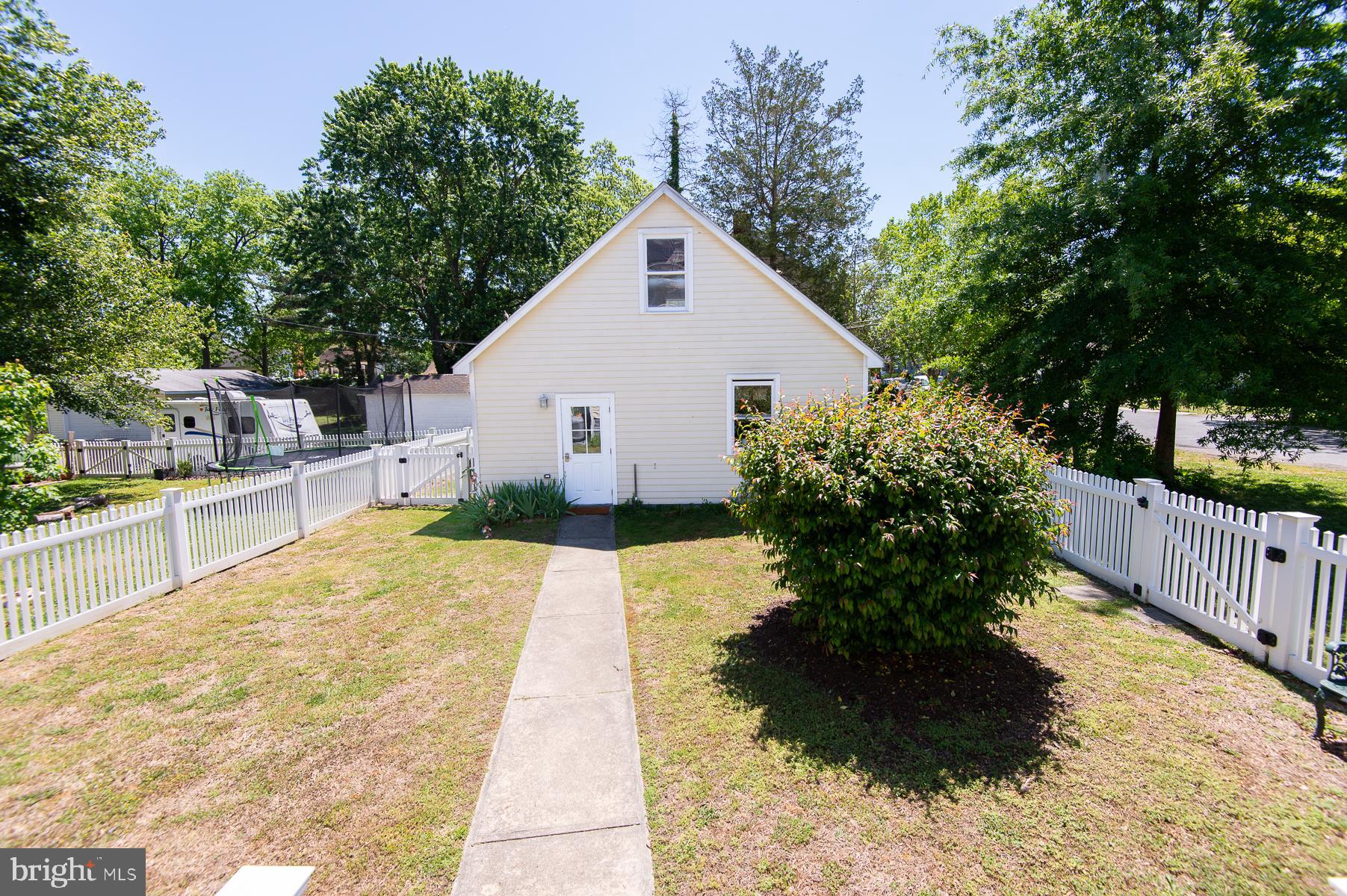 WEST END - Residential