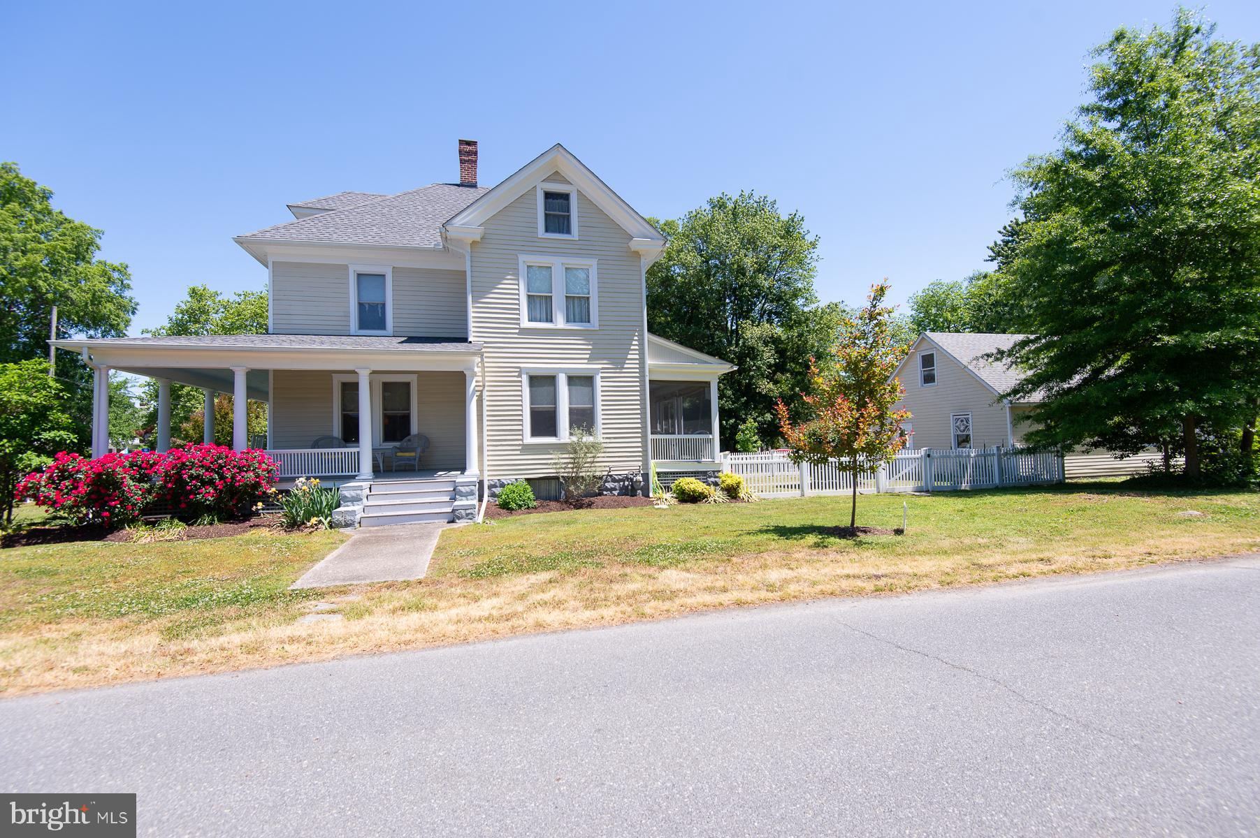 WEST END - Residential