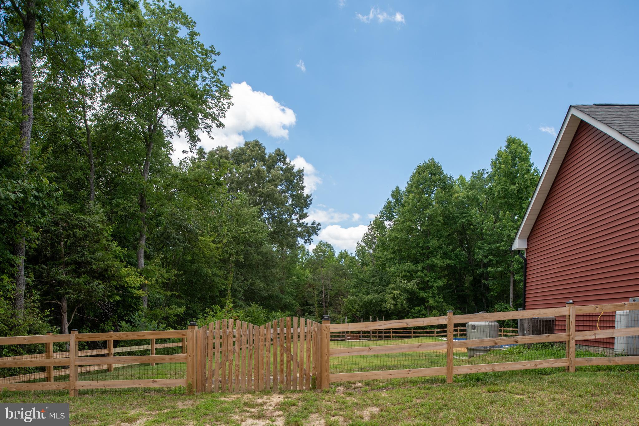 RUBY GLEN - Residential