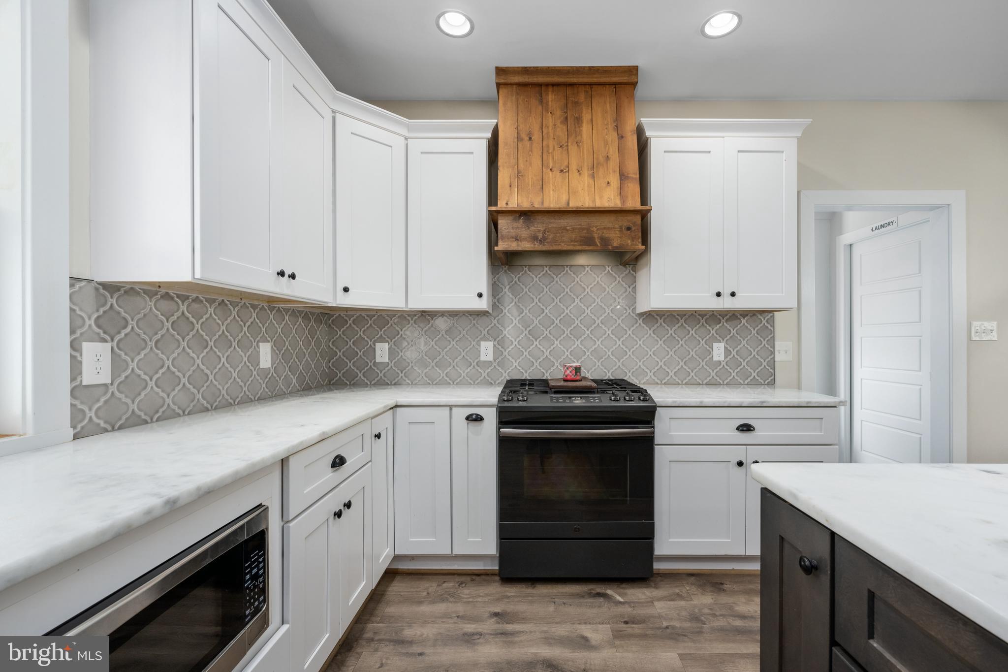 RUBY GLEN - Residential