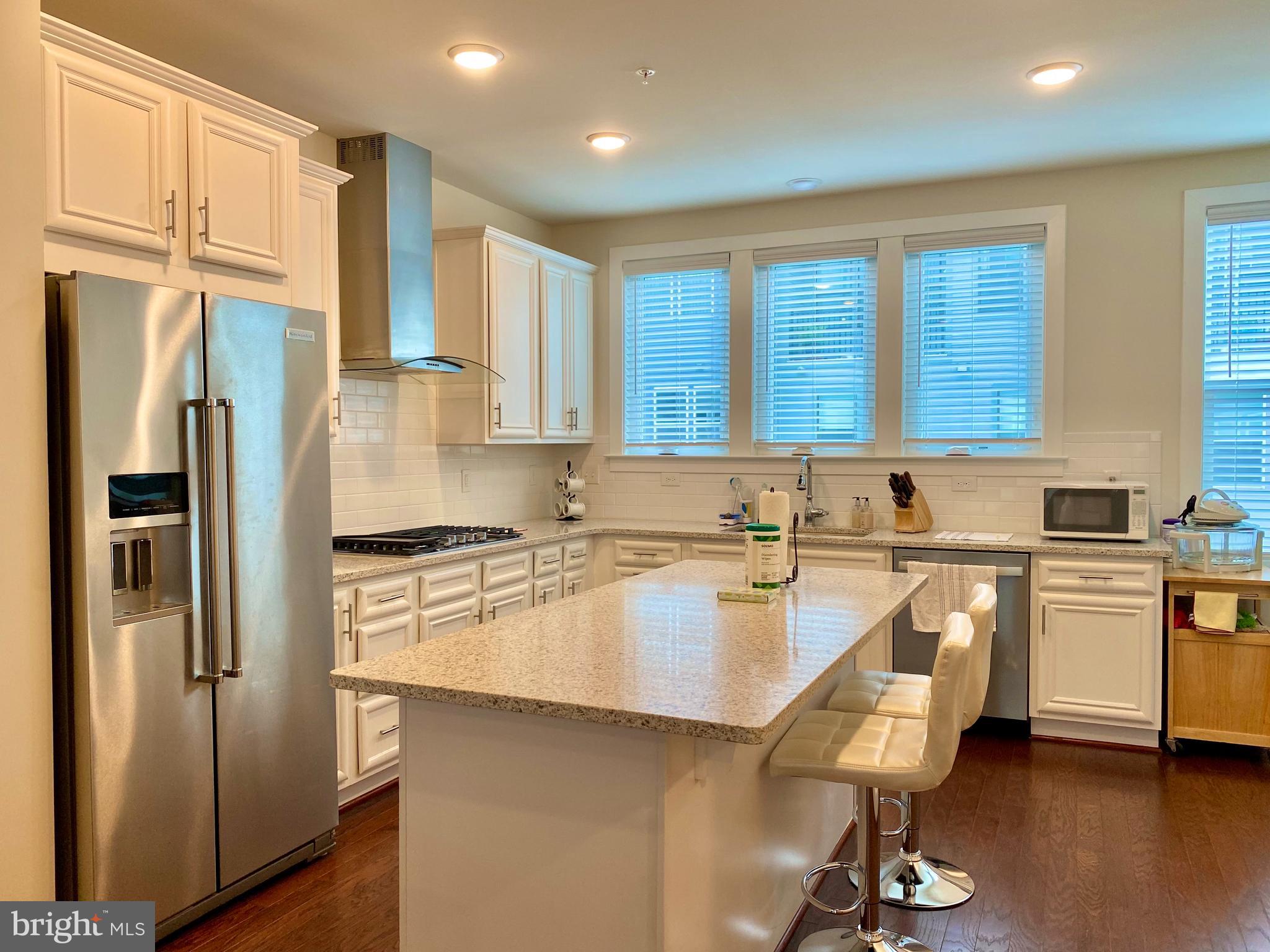 METROPARK AT ARROWBROOK - Residential Lease