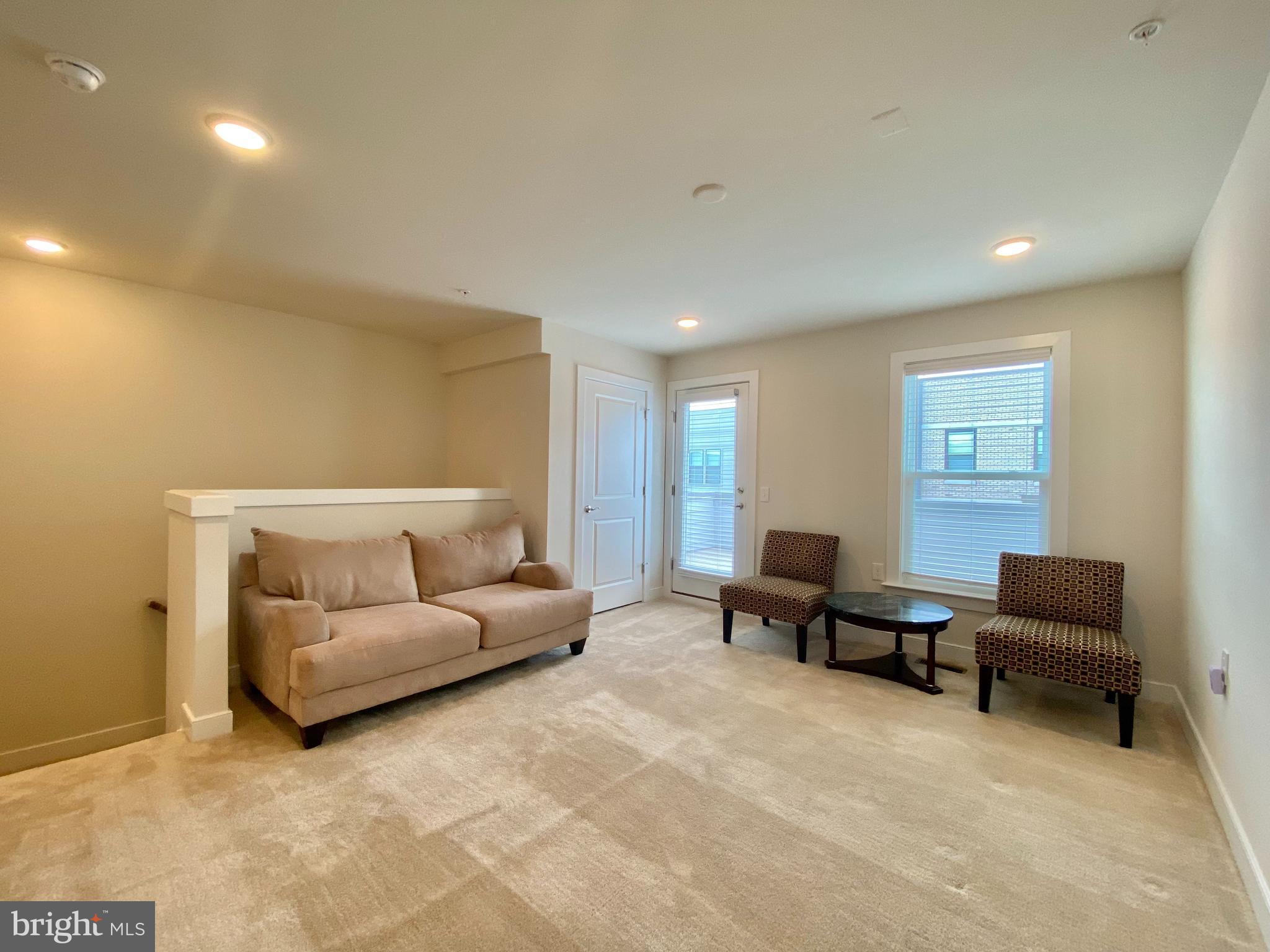 METROPARK AT ARROWBROOK - Residential Lease