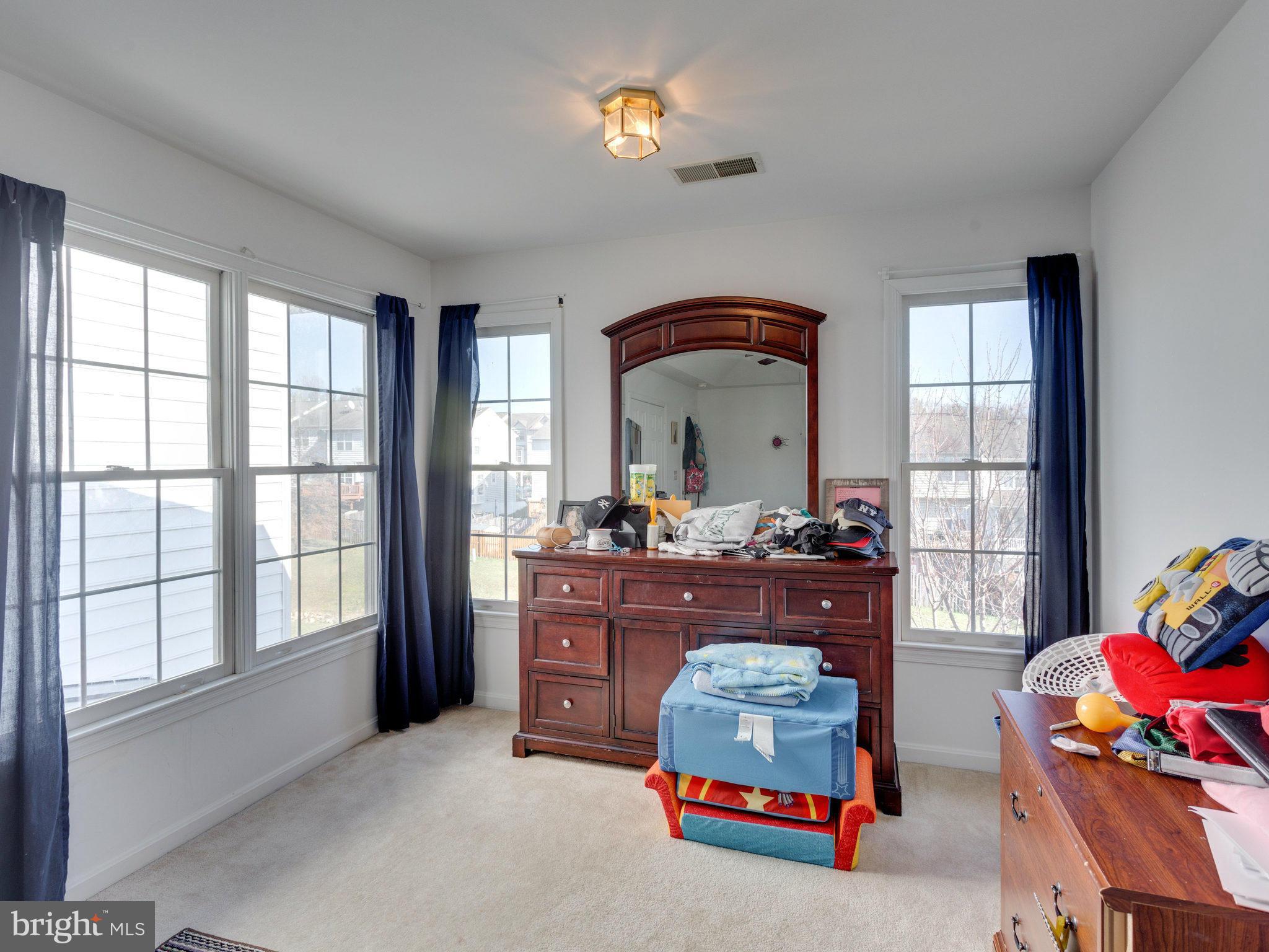 PRINCE WILLIAM COMMONS - Residential