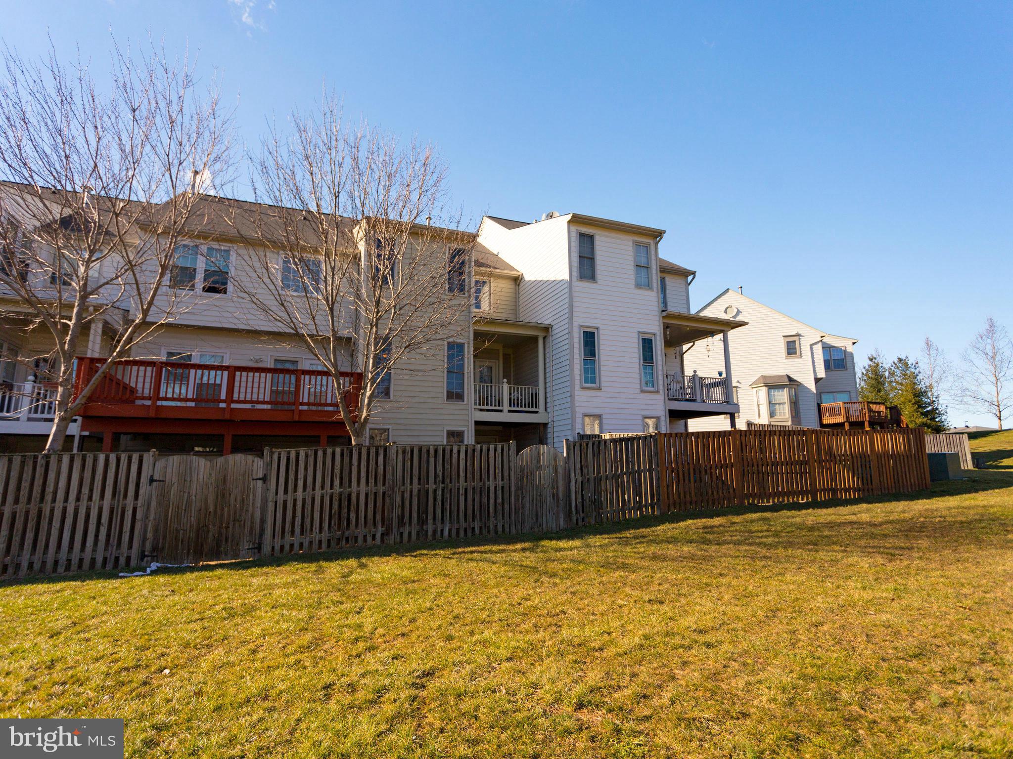 PRINCE WILLIAM COMMONS - Residential