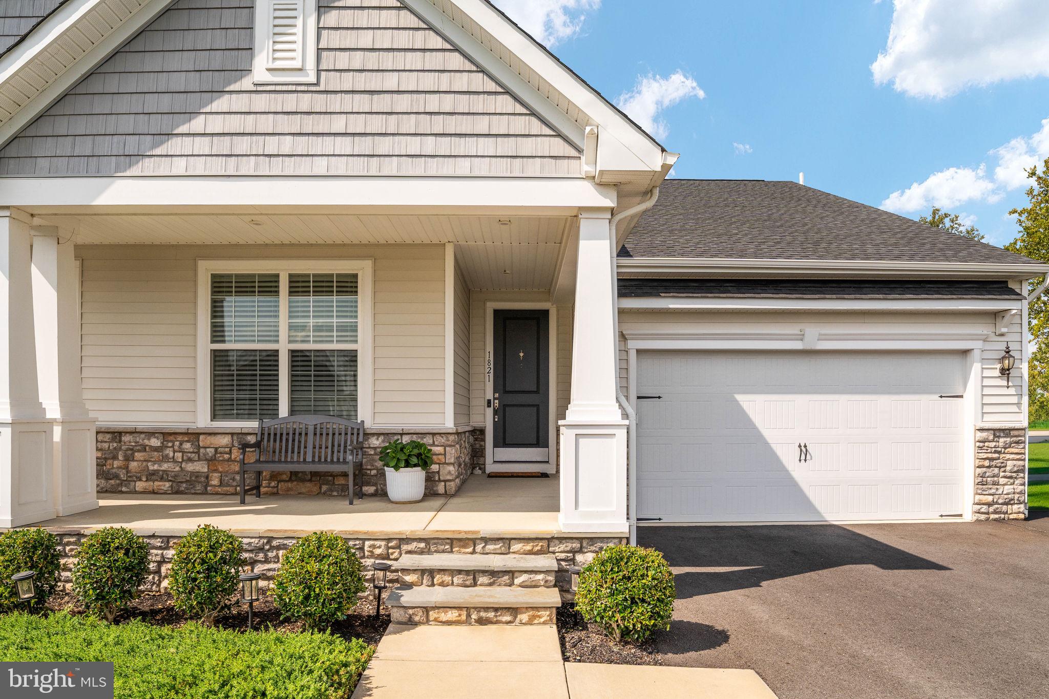 1821 LEGACY LANE