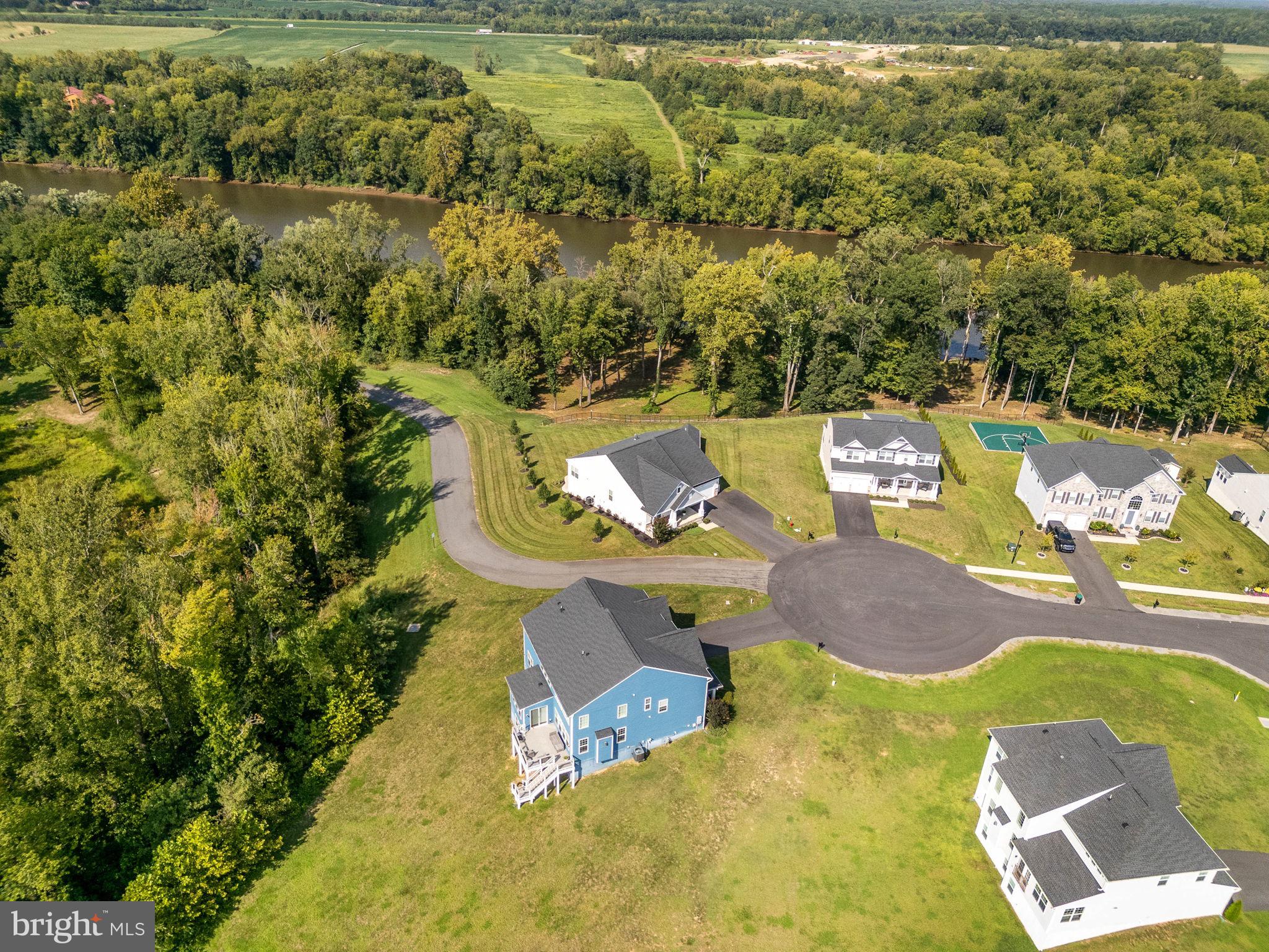 1821 LEGACY LANE