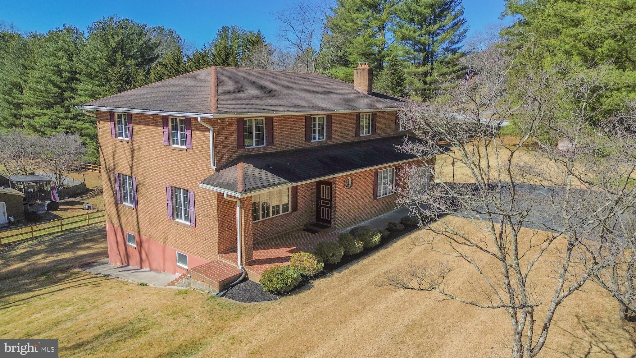 GREEN HILL FARM - Residential