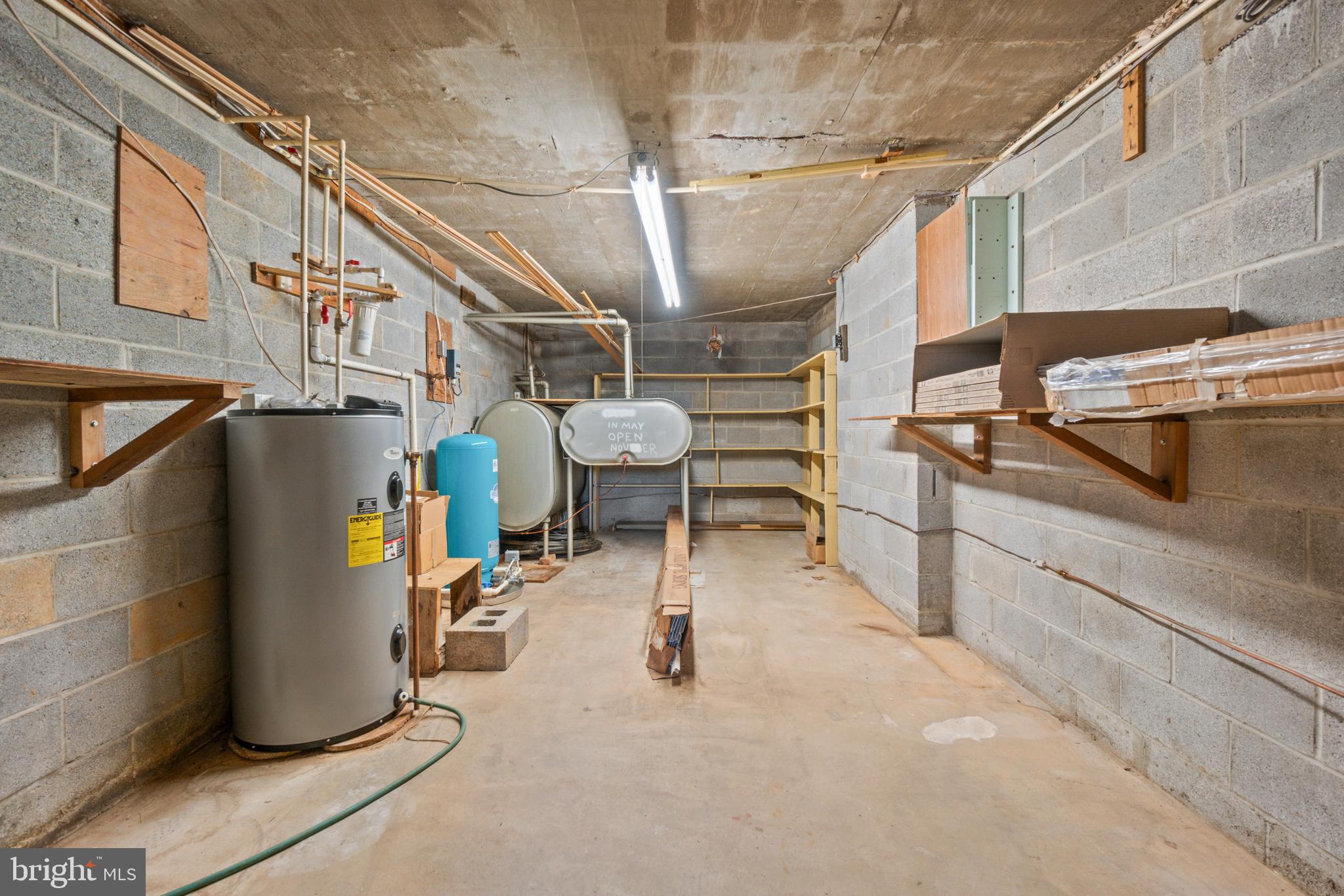 GREEN HILL FARM - Residential