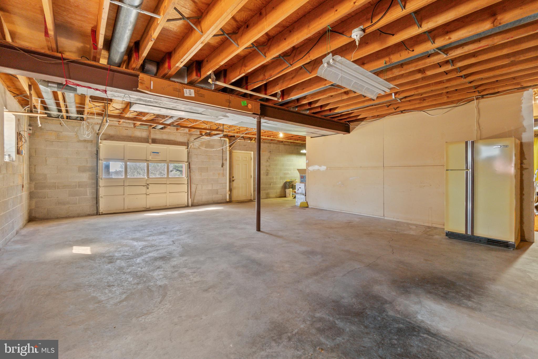 GREEN HILL FARM - Residential