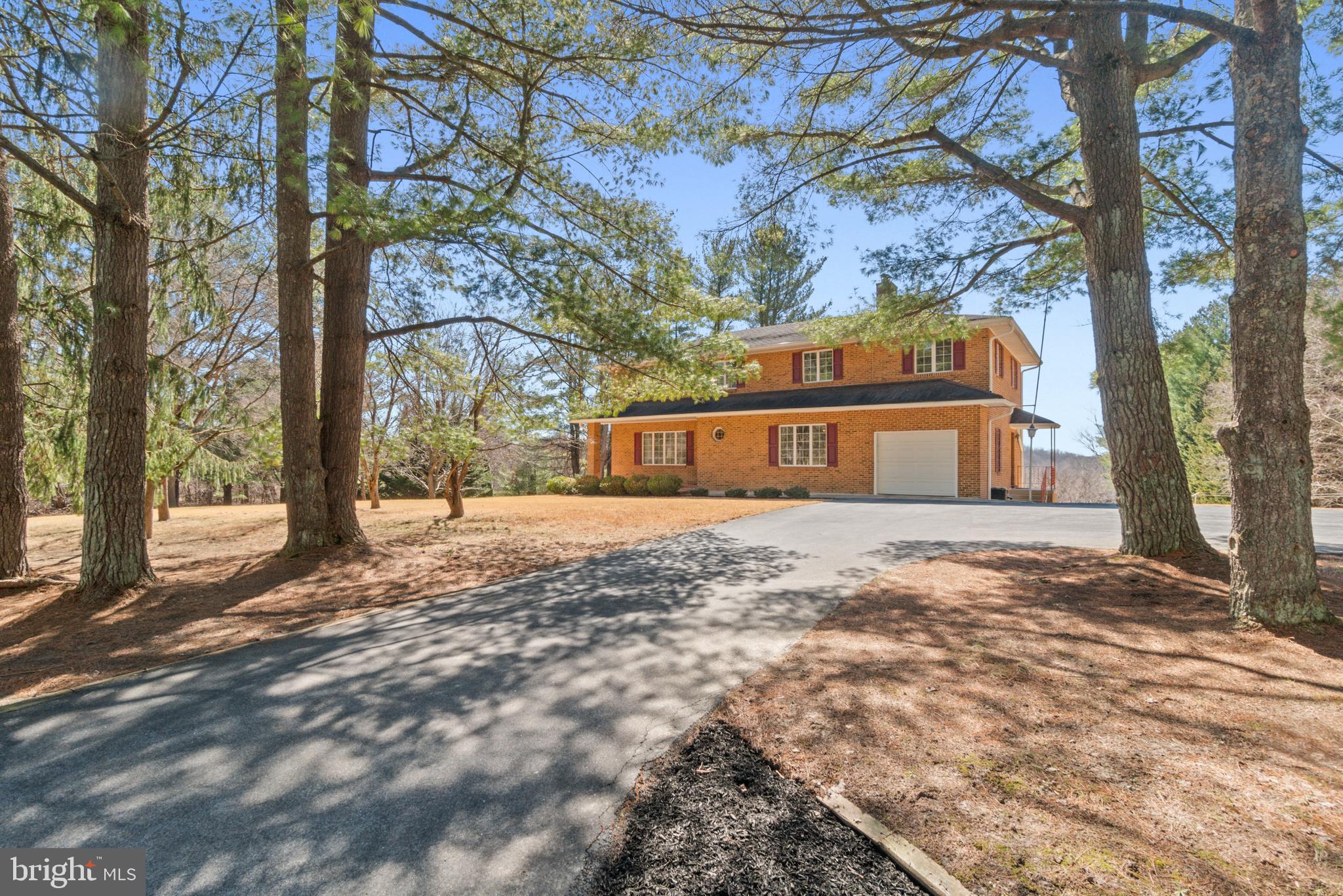 GREEN HILL FARM - Residential