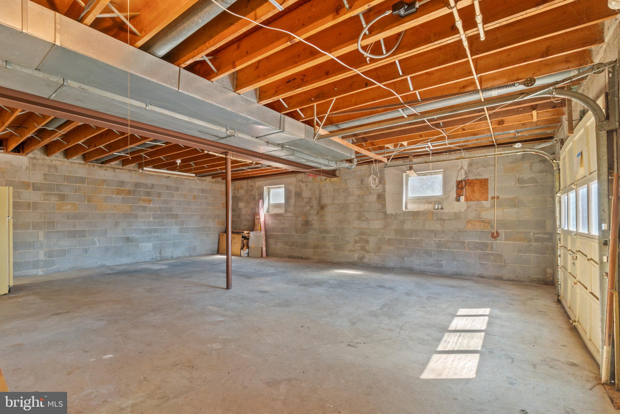 GREEN HILL FARM - Residential