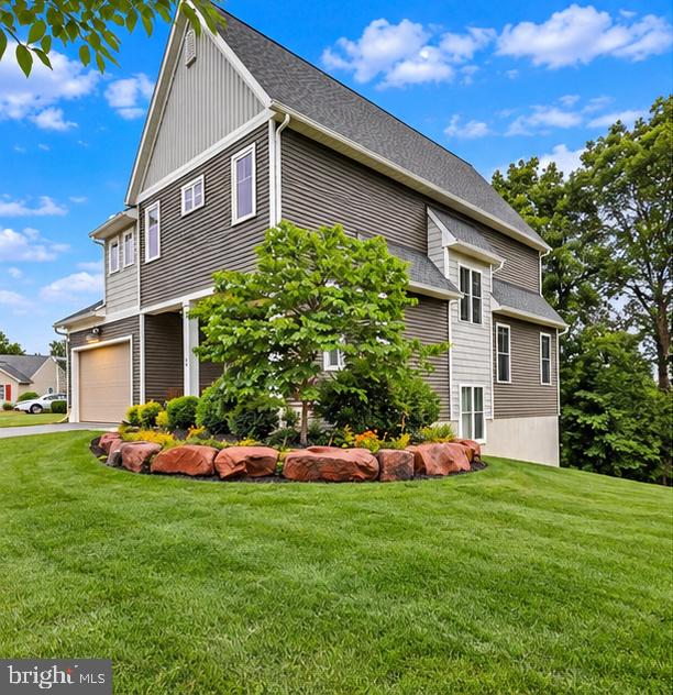 12 THISTLE COURT