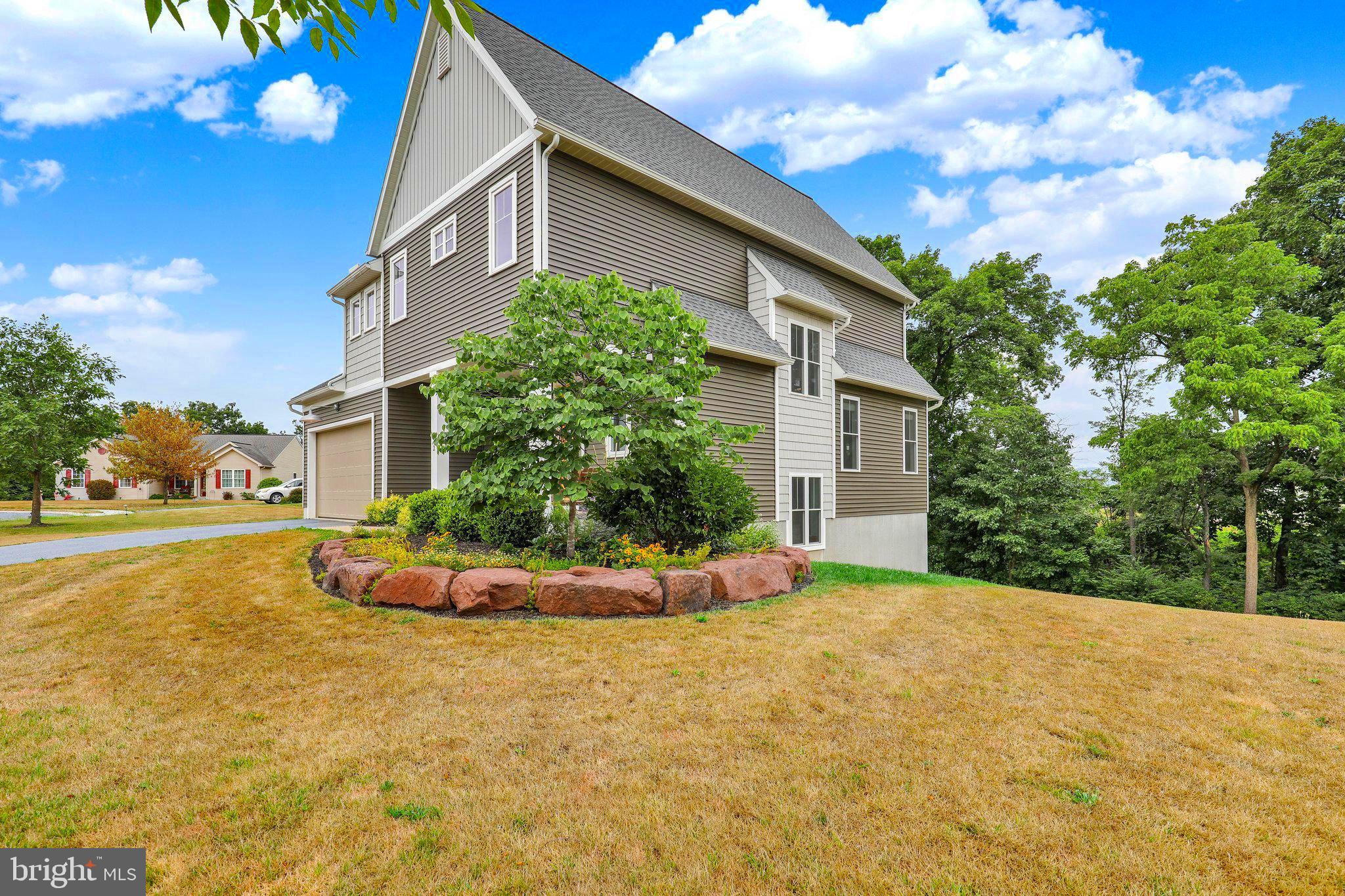 12 THISTLE COURT