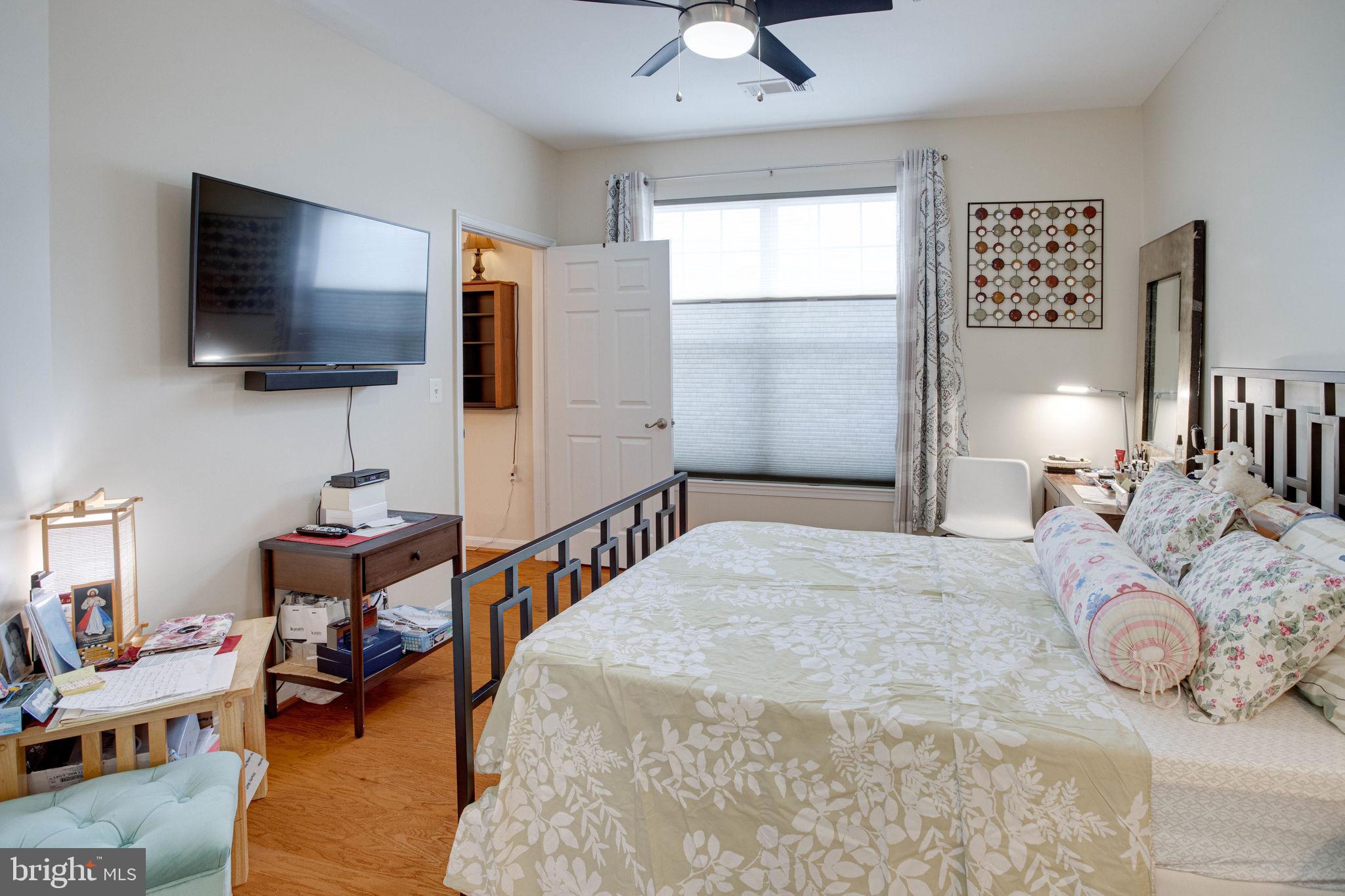 FAIRFAX RIDGE CONDOS - Residential Lease