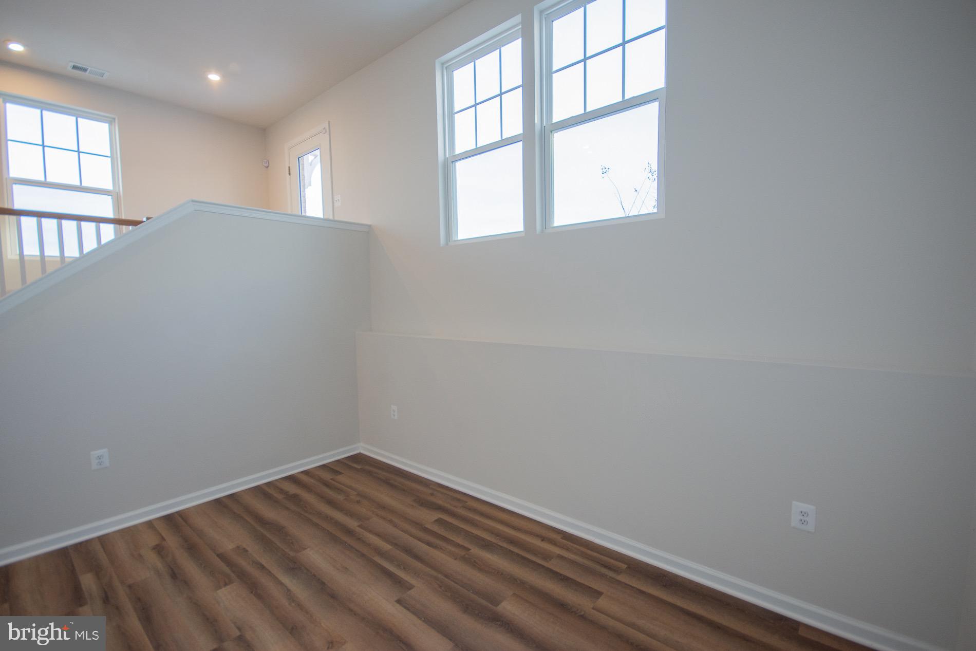 PRESIDENTS POINTE - Residential Lease