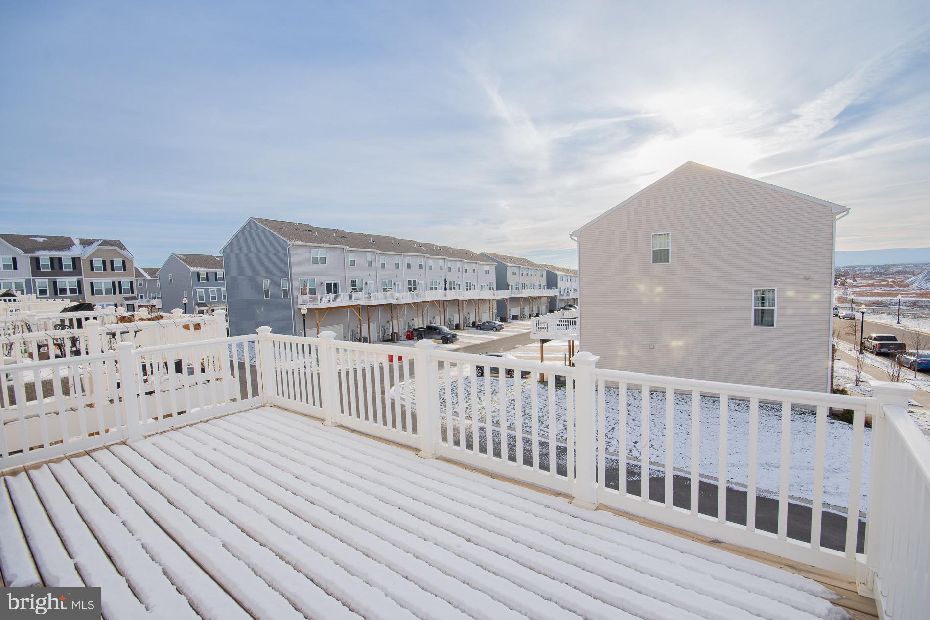 PRESIDENTS POINTE - Residential Lease