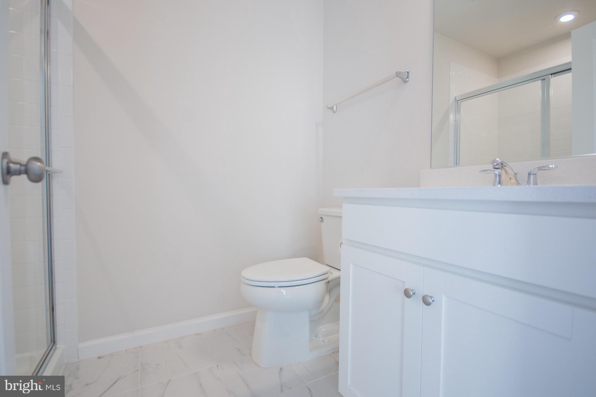 PRESIDENTS POINTE - Residential Lease