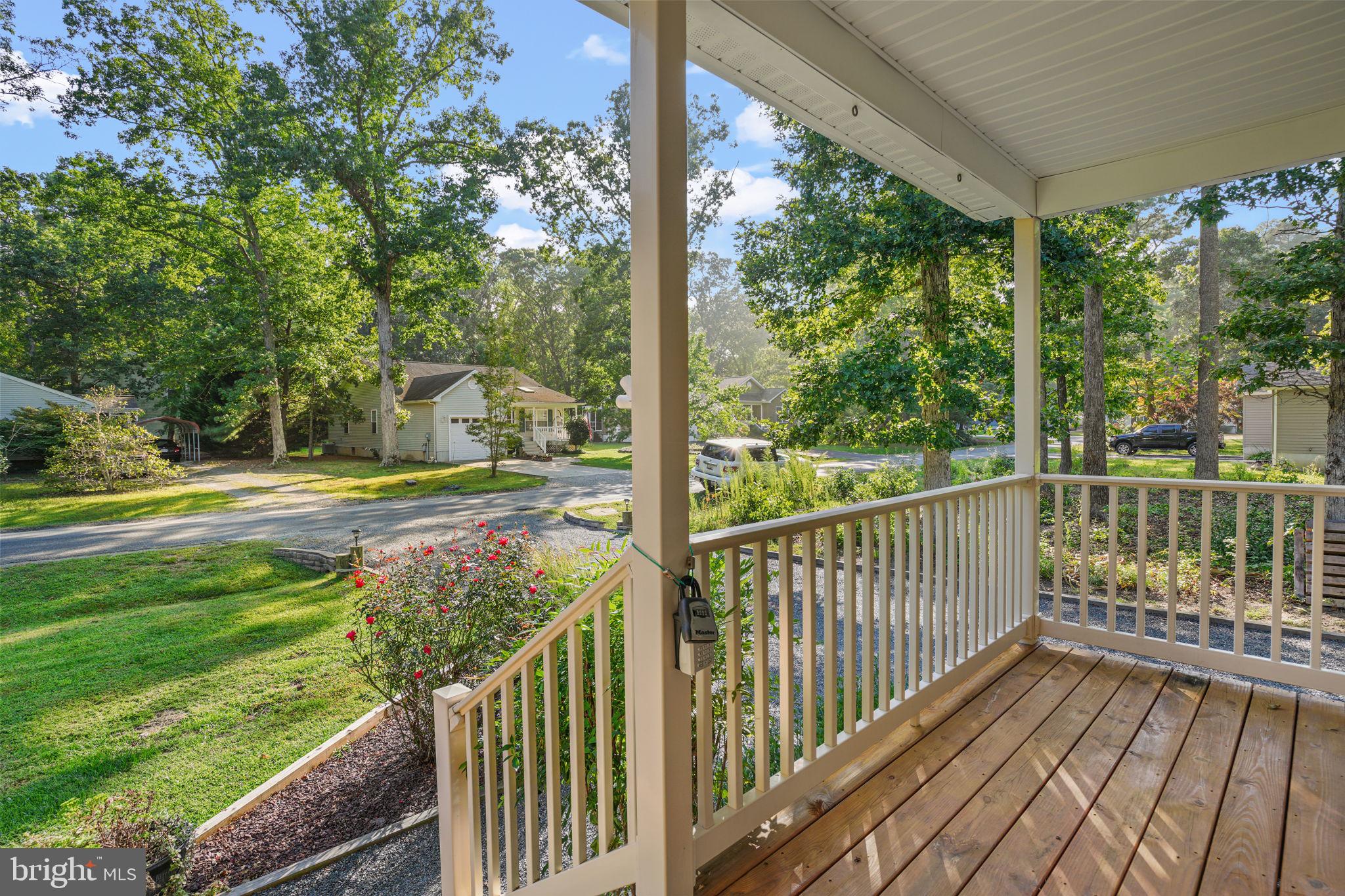 CAPTAIN'S COVE - Residential