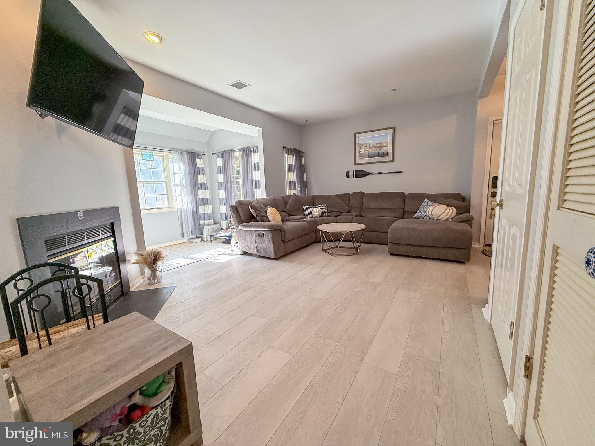 RIVA TRACE - Residential