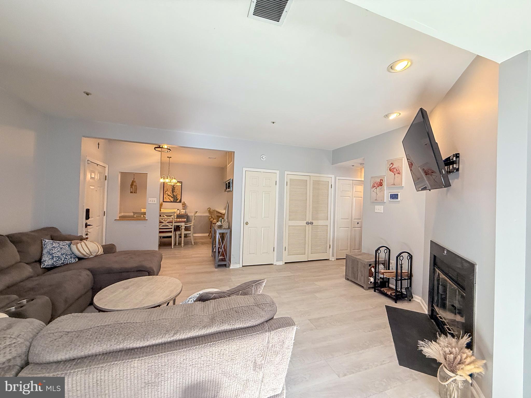 RIVA TRACE - Residential