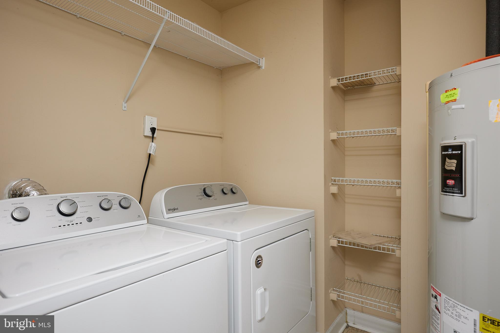 HIDDEN CREEK - Residential