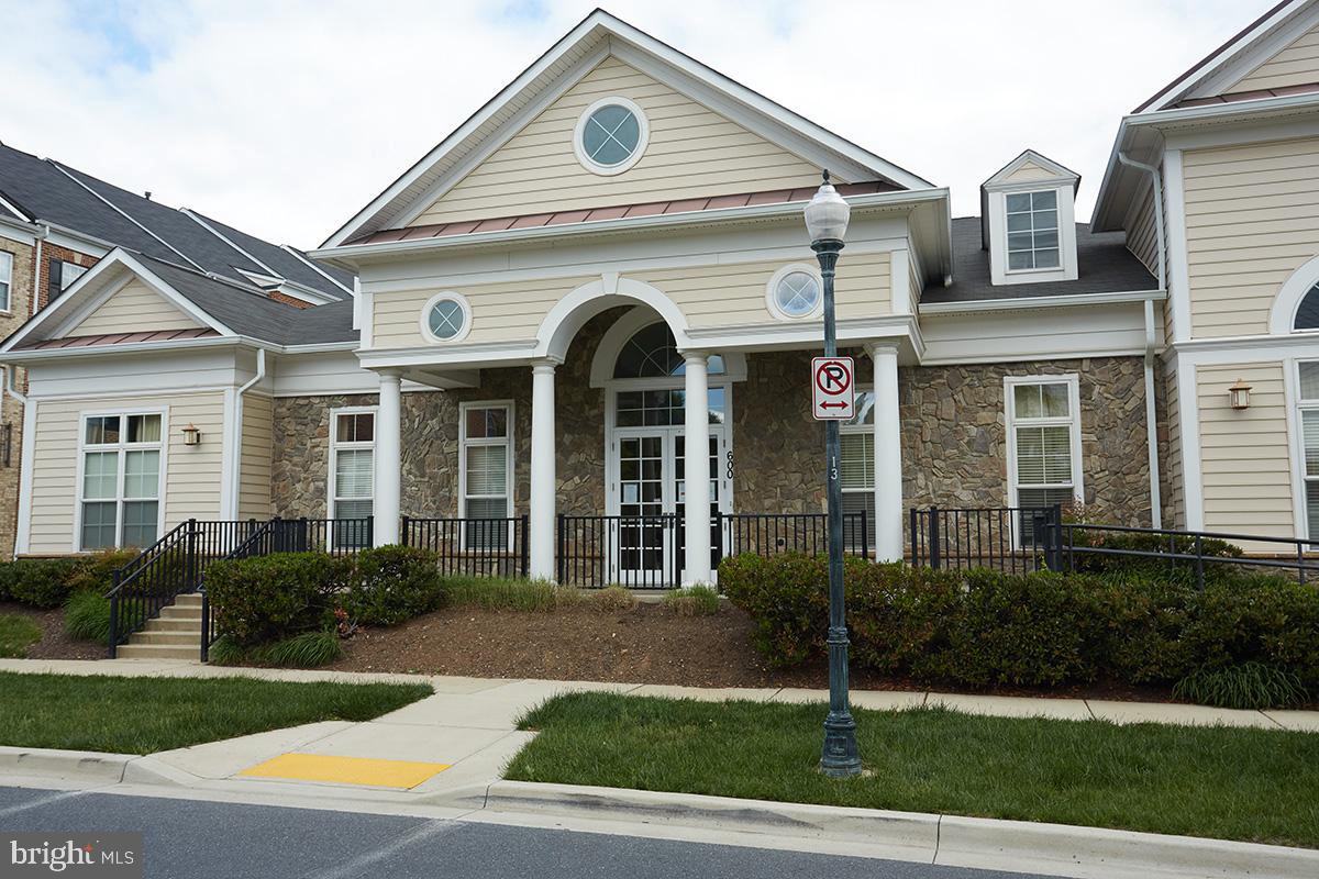 HIDDEN CREEK - Residential