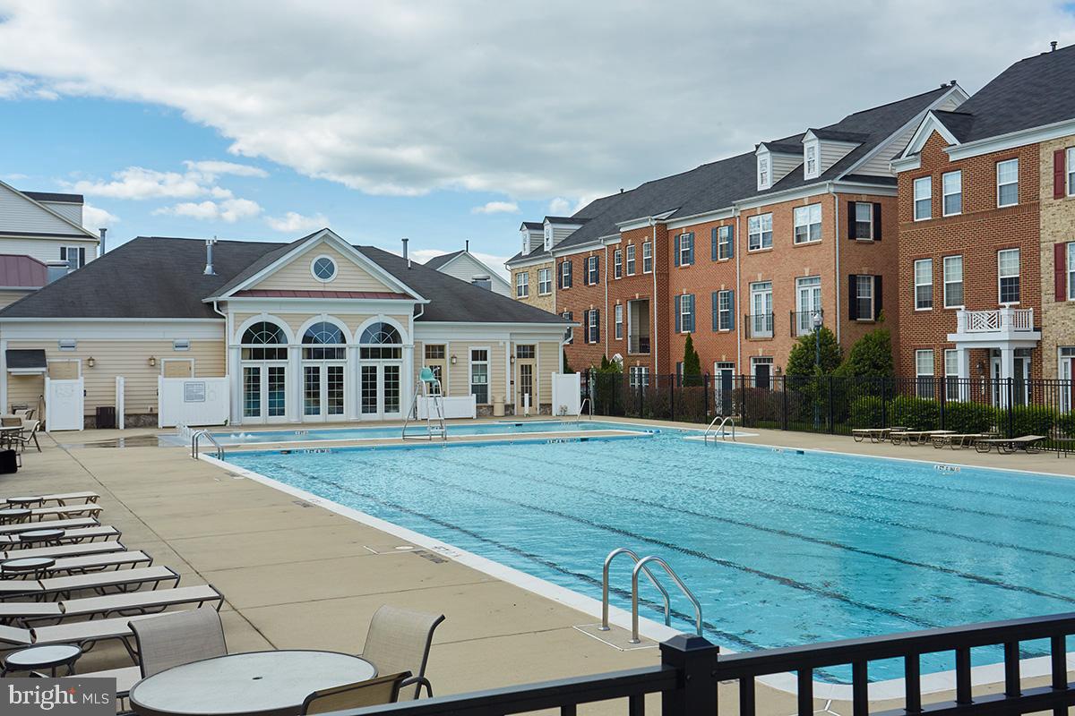 HIDDEN CREEK - Residential