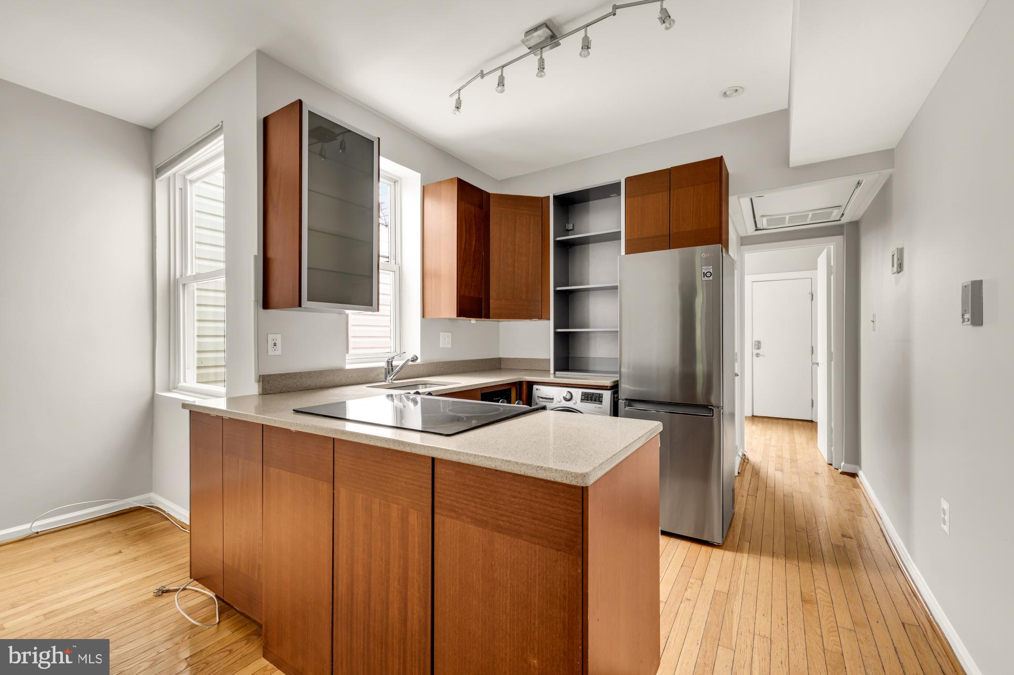 LOGAN/SHAW - Residential Income