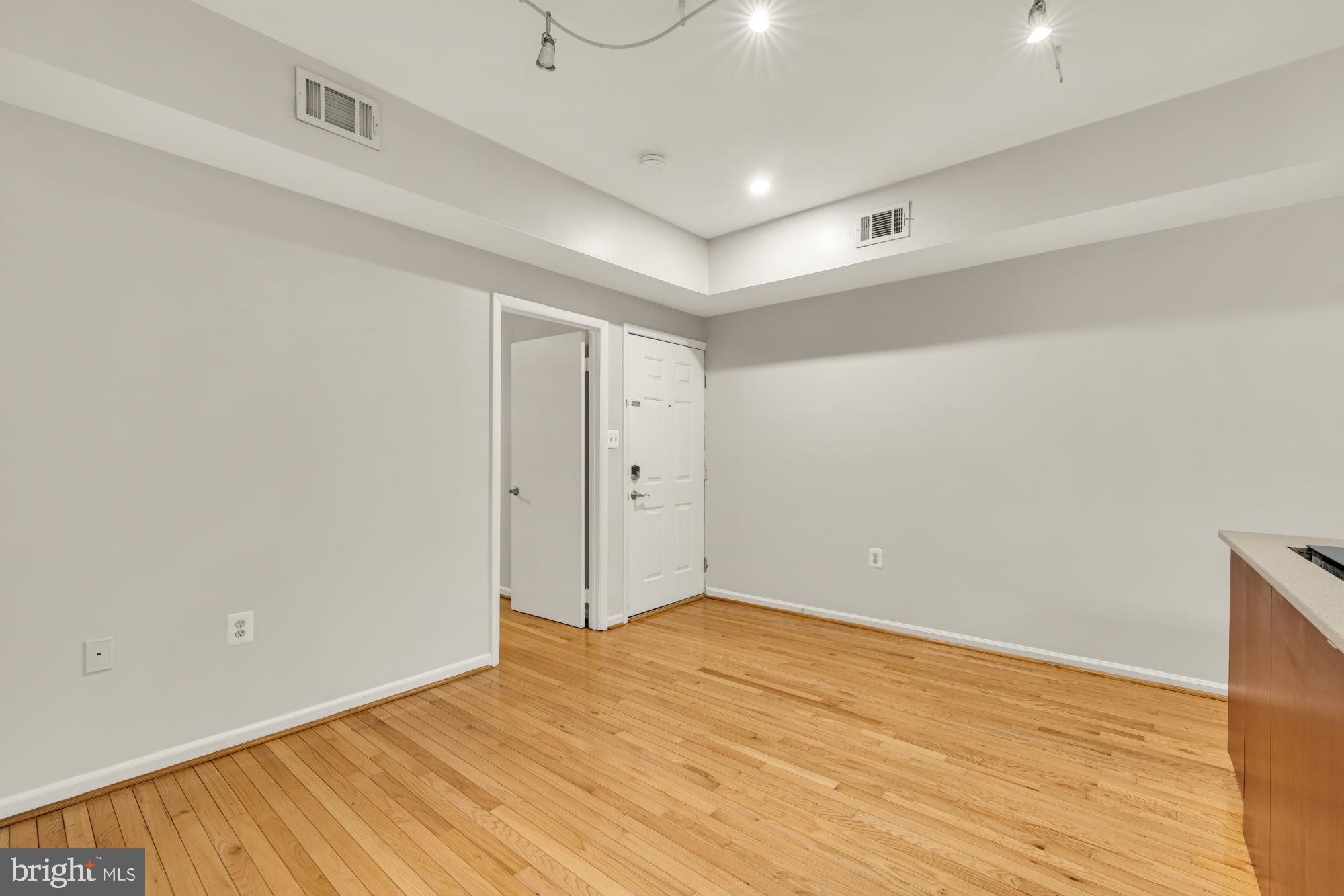LOGAN/SHAW - Residential Income