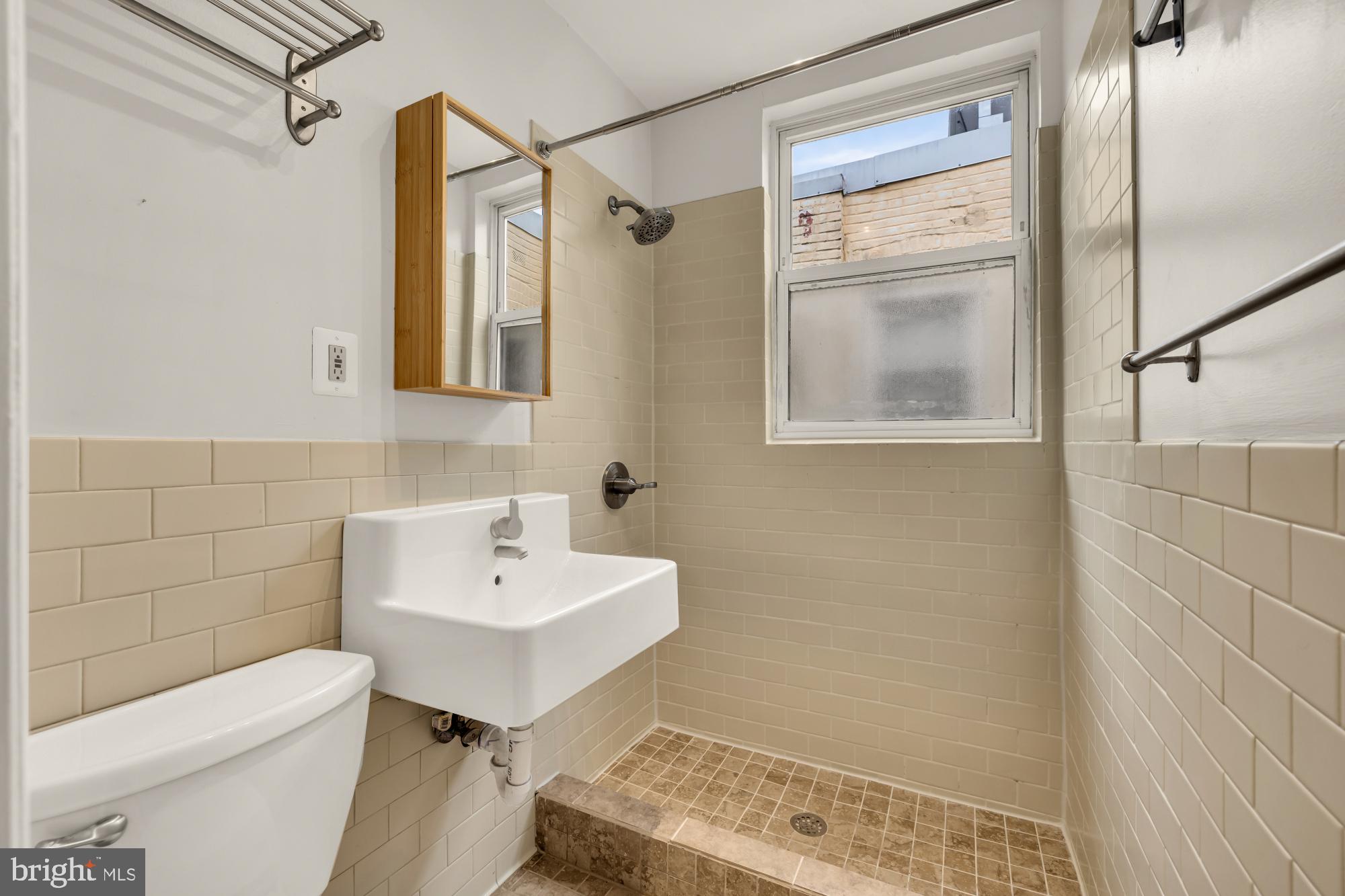 LOGAN/SHAW - Residential Income