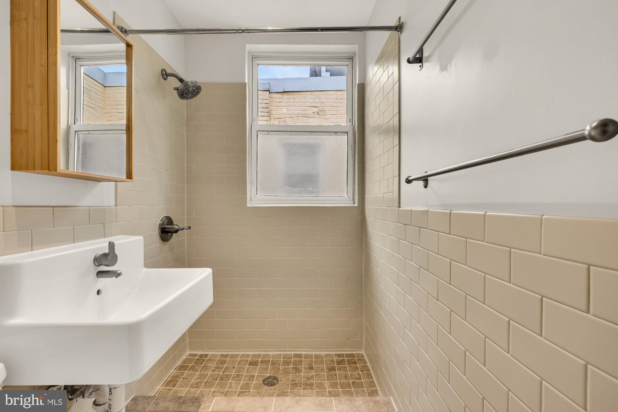 LOGAN/SHAW - Residential Income