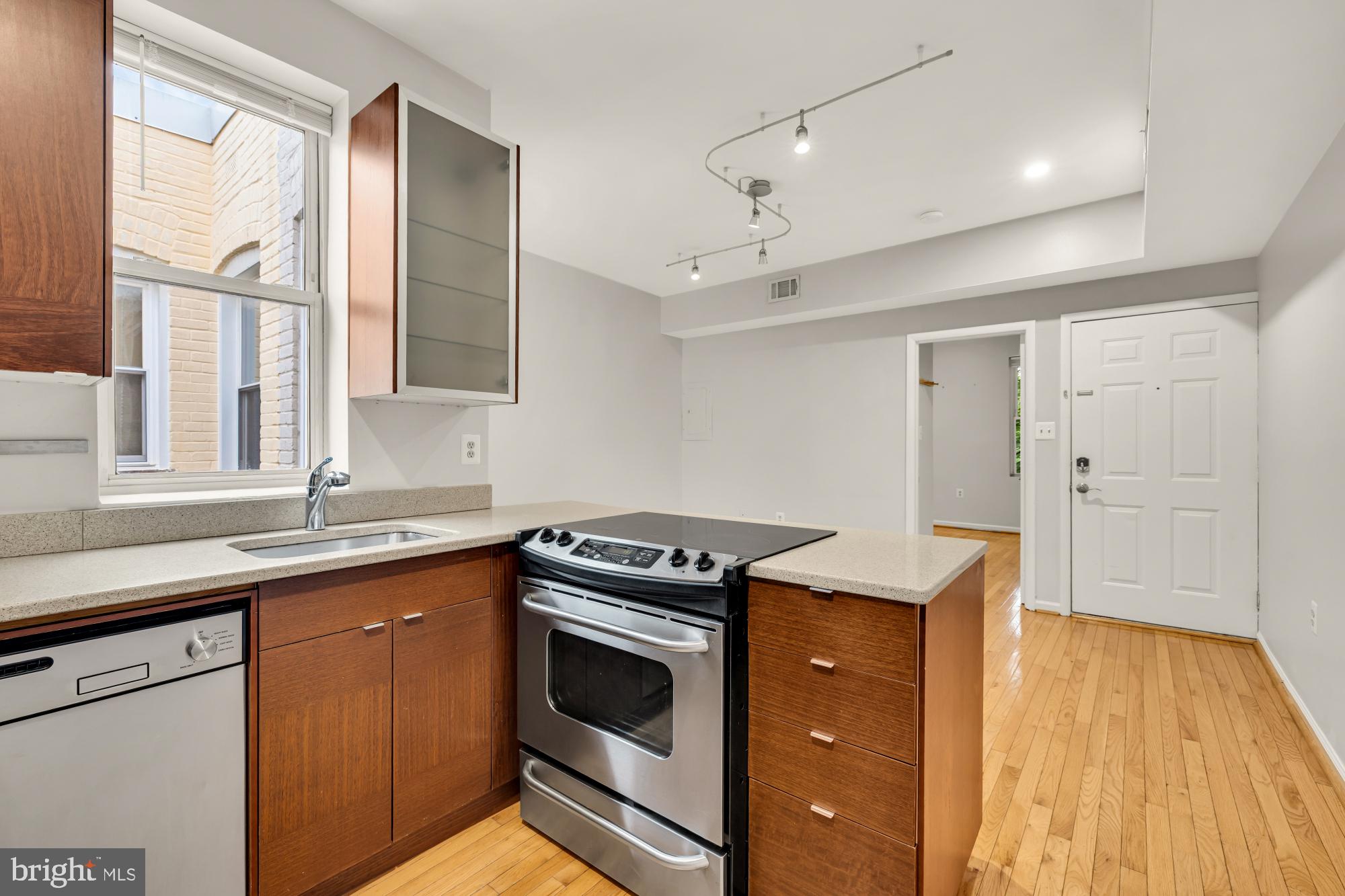 LOGAN/SHAW - Residential Income