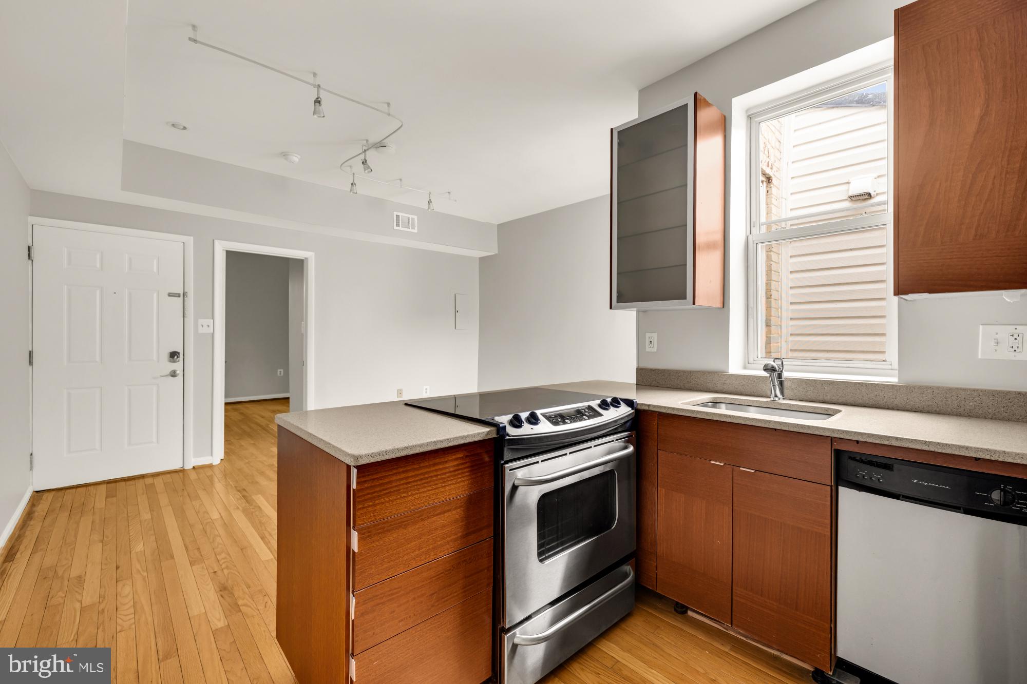 LOGAN/SHAW - Residential Income