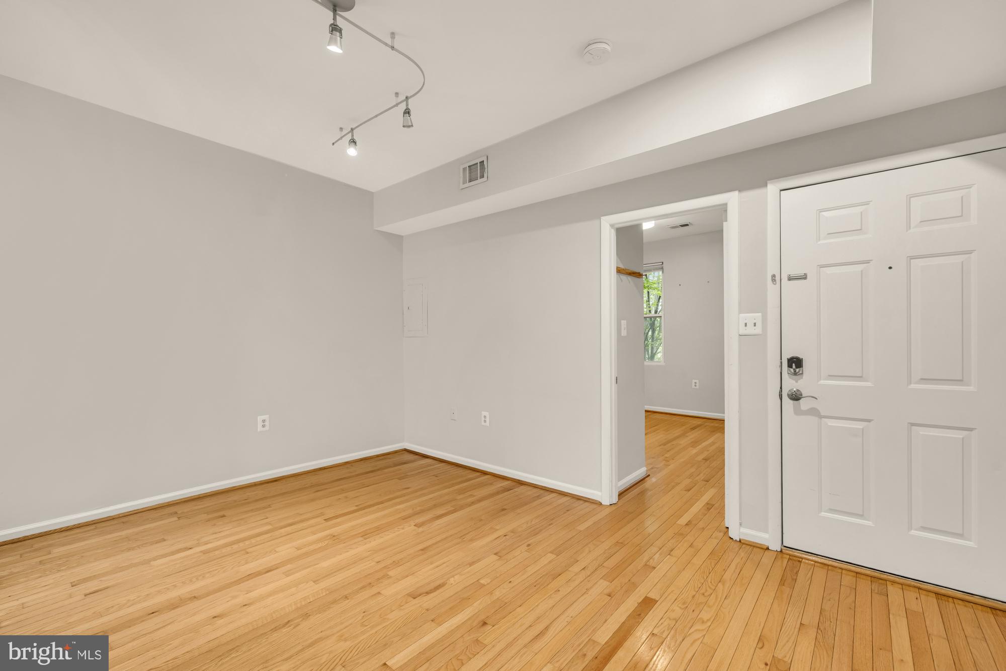 LOGAN/SHAW - Residential Income
